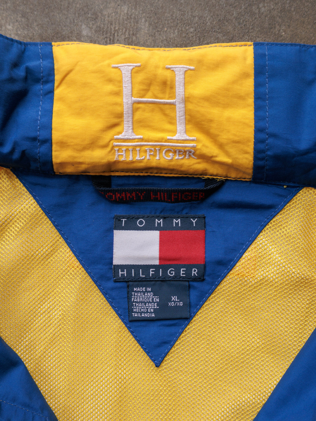 Vintage 90s Yellow Tommy Hilfiger Colourblock Windbreaker (XL)