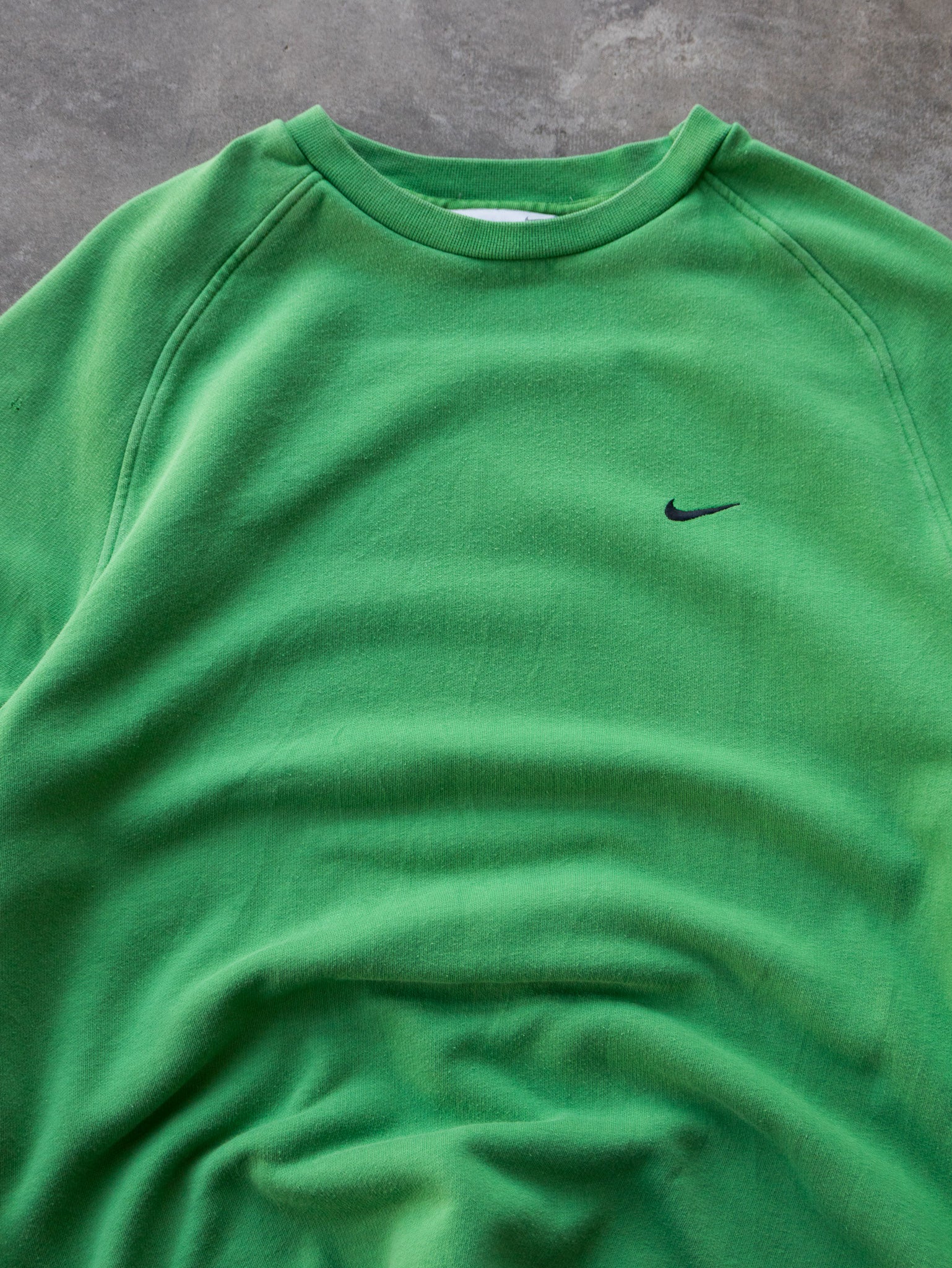 Vintage 00s Green Nike Swoosh Sweatshirt (L)