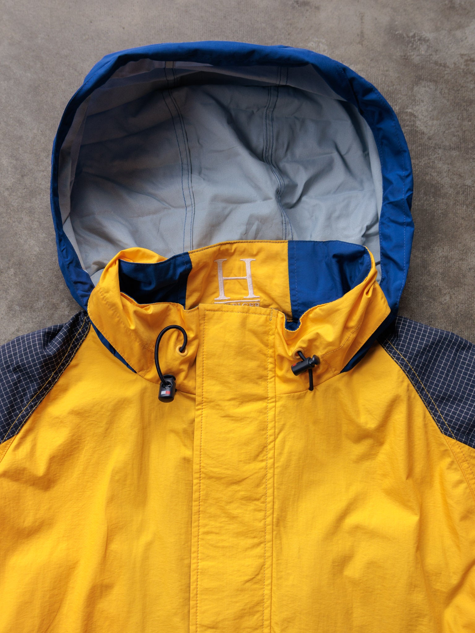Vintage 90s Yellow Tommy Hilfiger Colourblock Windbreaker (XL)