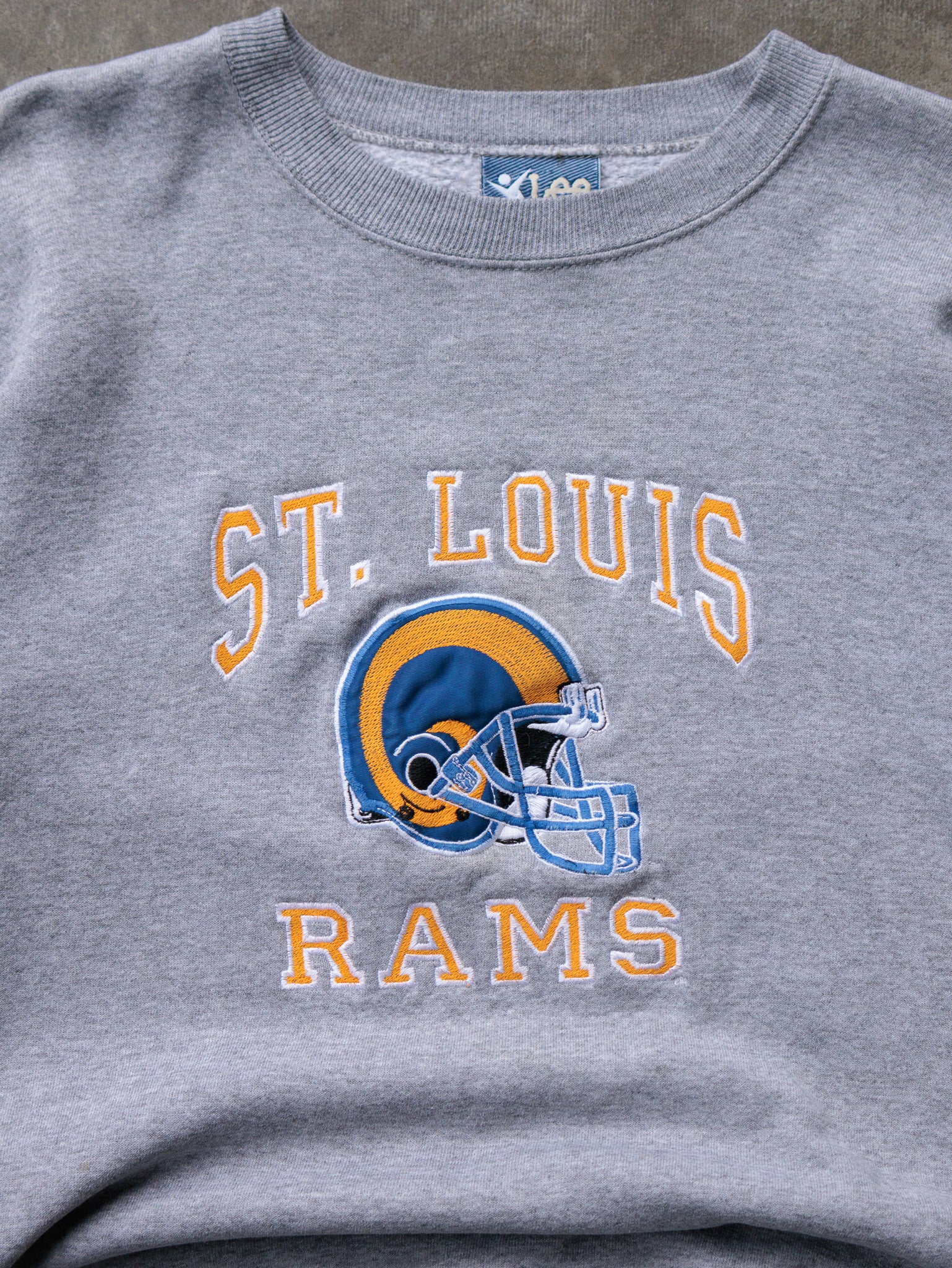 Vintage 90s Grey St. Louis Rams Sweatshirt (L)
