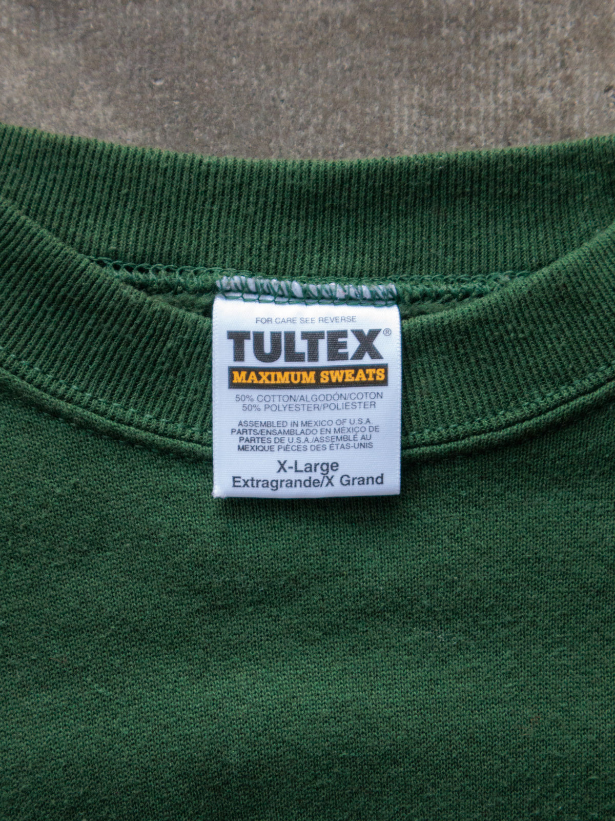 Vintage 90s Green Tommy Jeans Sweatshirt (XL)