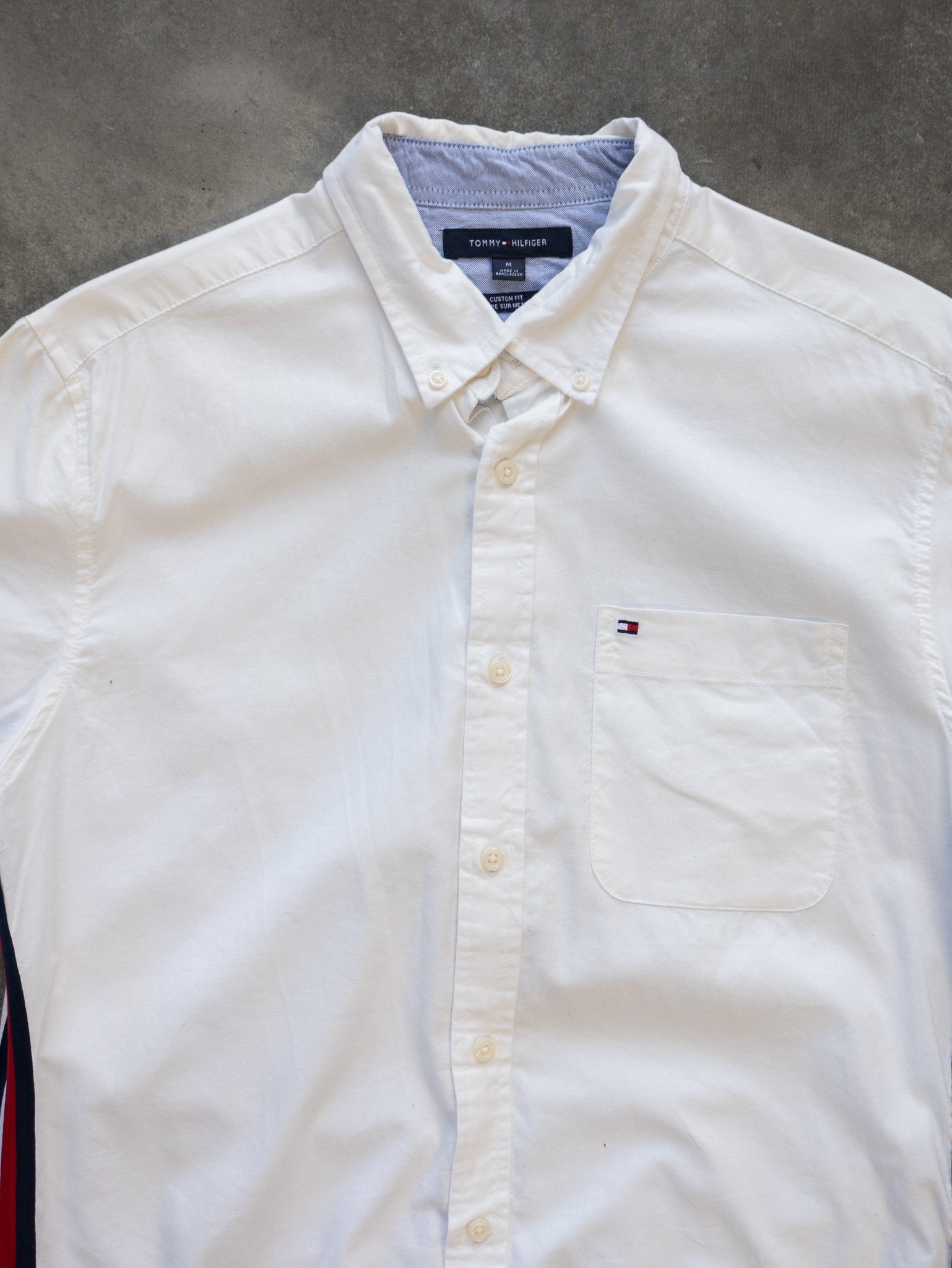 Vintage White Tommy Hilfiger Short Sleeve Shirt (M)