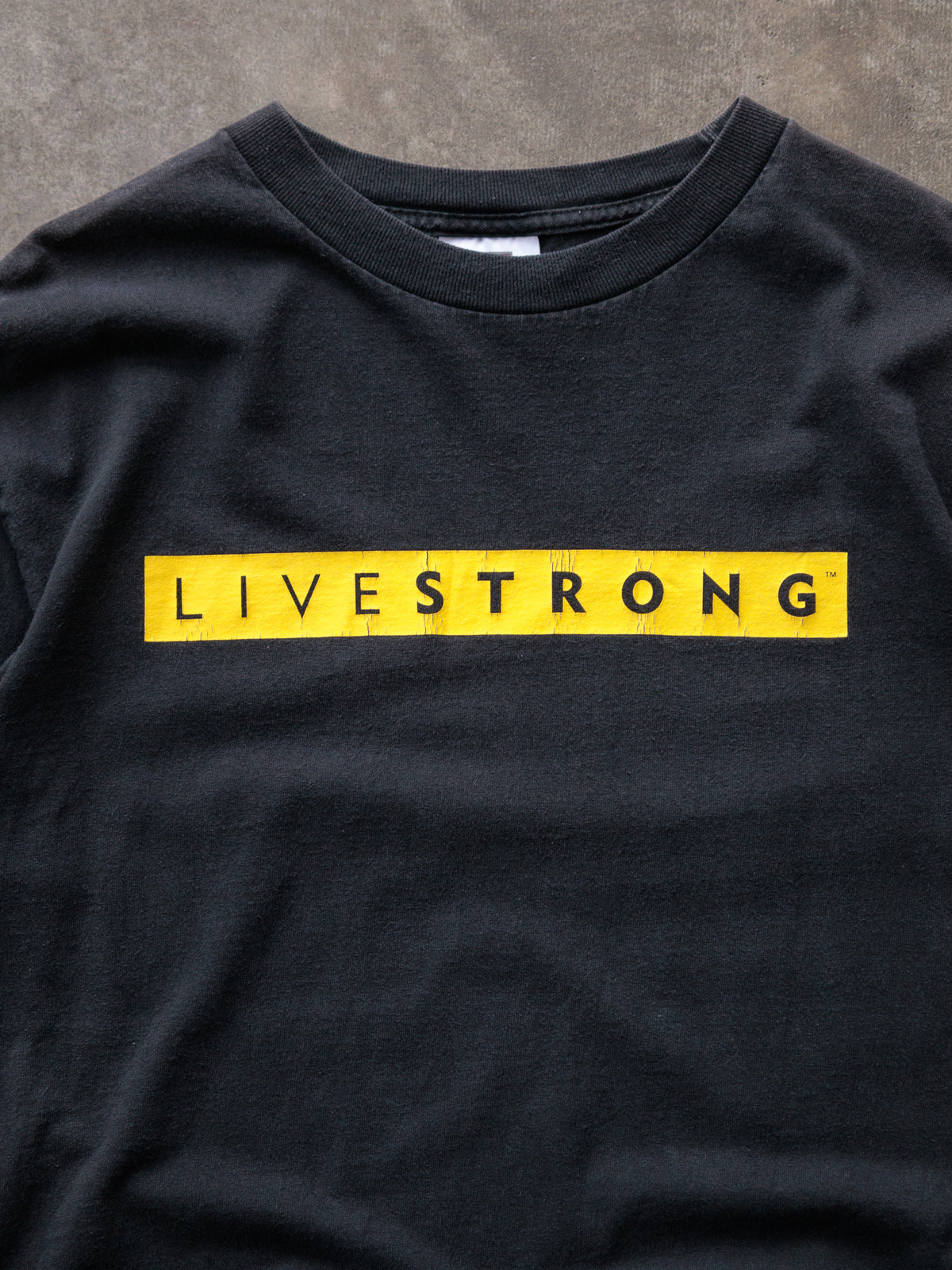 Vintage 00s Black Nike LIVESTRONG Tee (L)