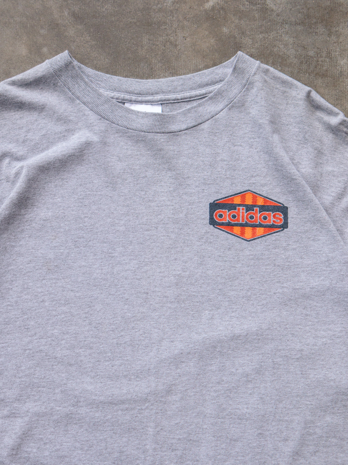 Vintage 00s Grey Adidas Tee (L)