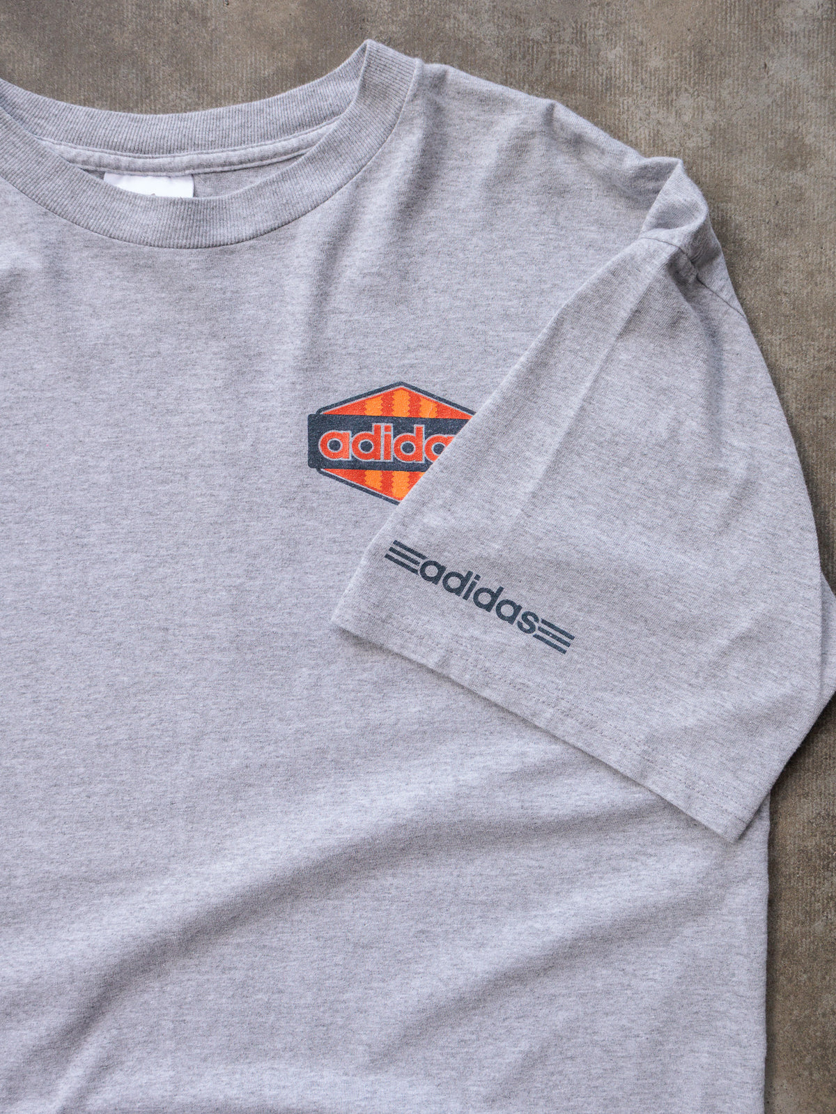Vintage 00s Grey Adidas Tee (L)