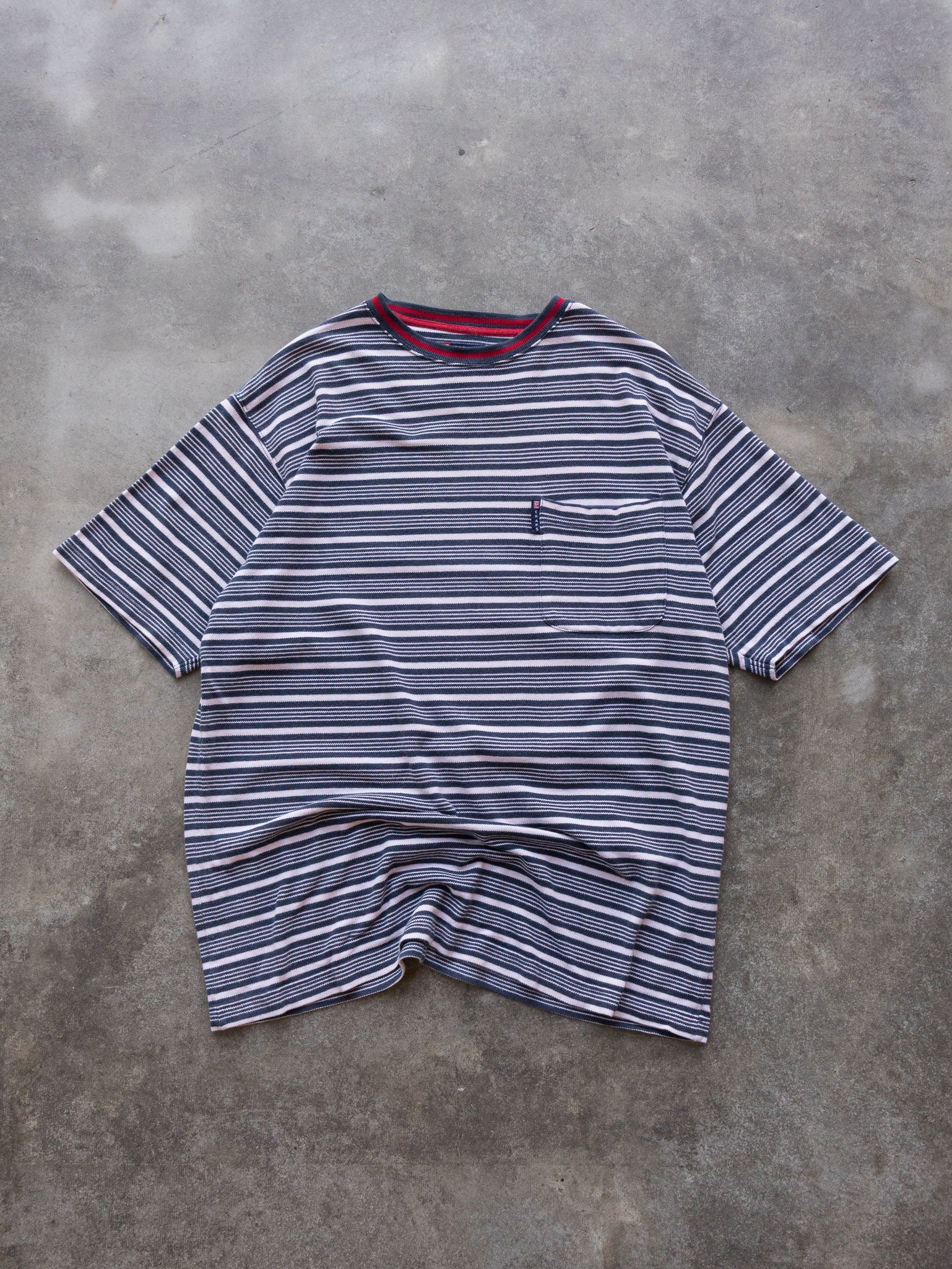 Vintage 00s Navy & White Chaps Ralph Lauren Striped Pocket Tee (L)