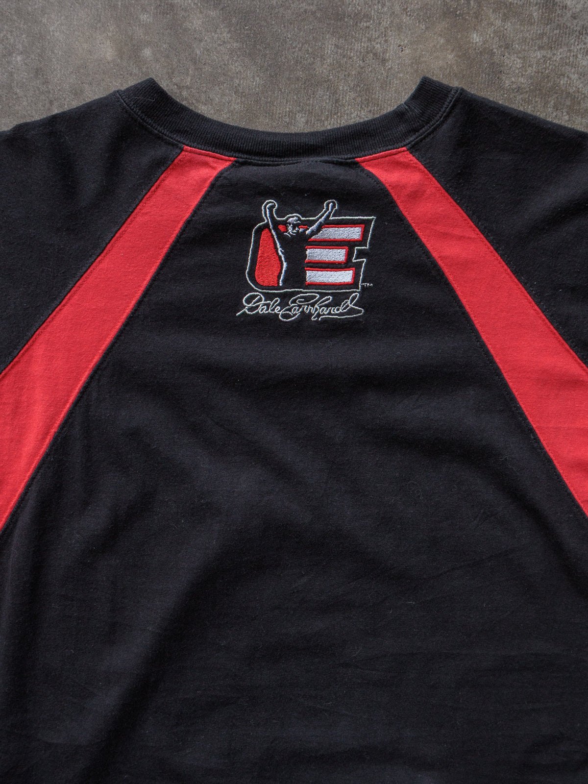 Vintage 90s Black NASCAR Dale Earnhardt Tee (L)