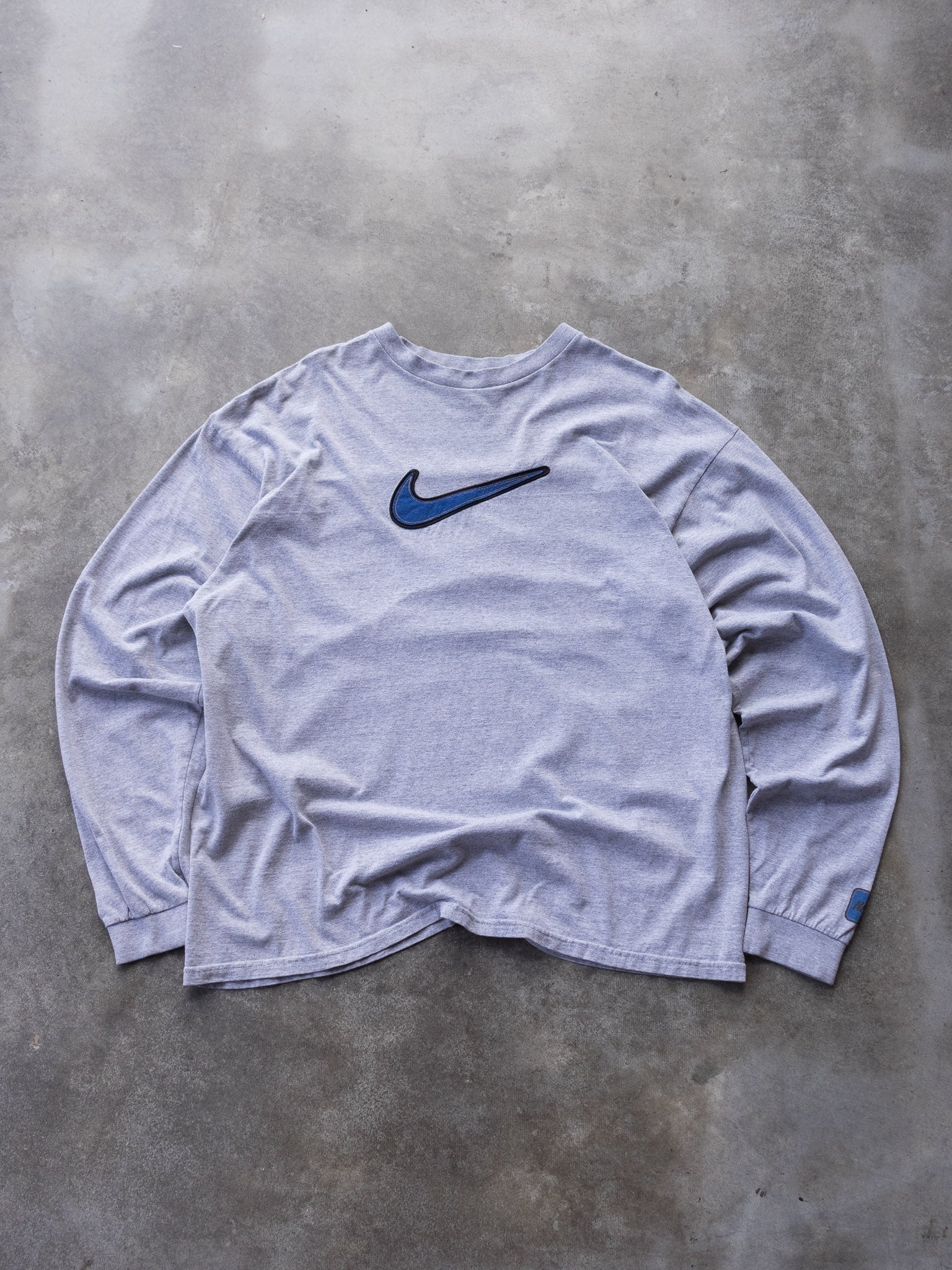 Vintage 00s Grey Nike Center Swoosh Long Sleeve (XL)