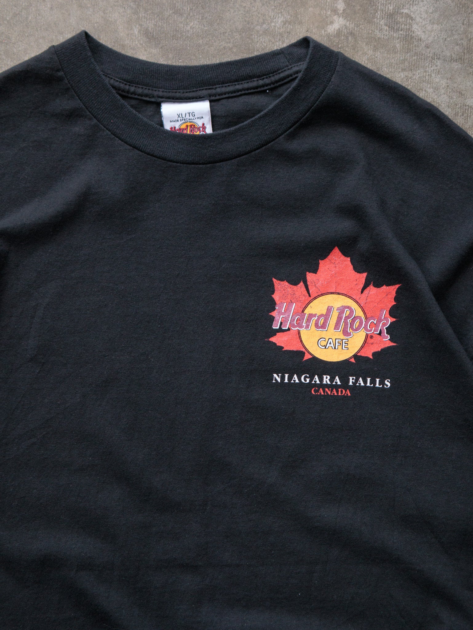 Vintage 90s Black Hard Rock Cafe Niagara Falls Canada Tee (XL)