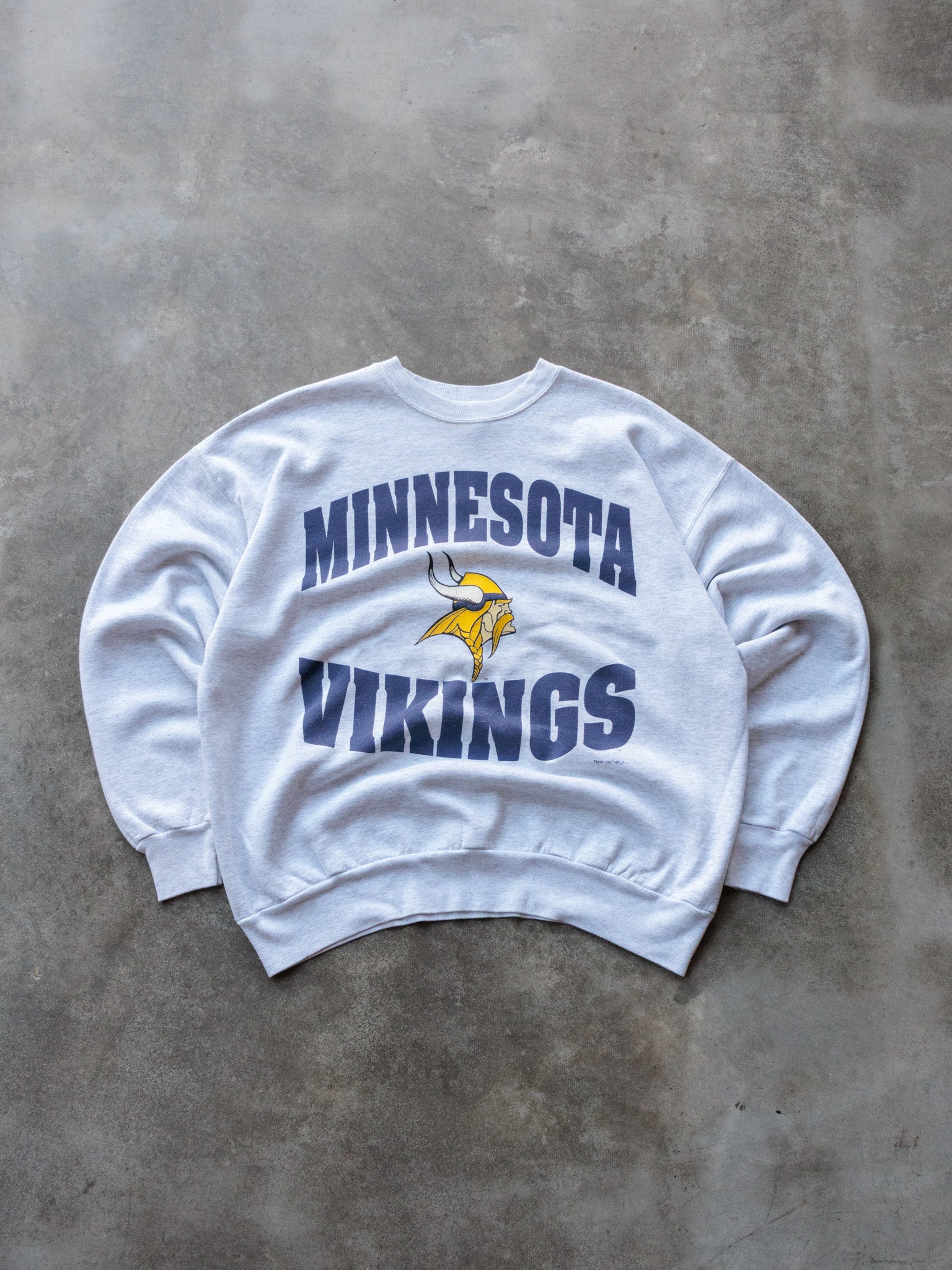 Vintage 90s Grey Minnesota Vikings Sweatshirt (XL)