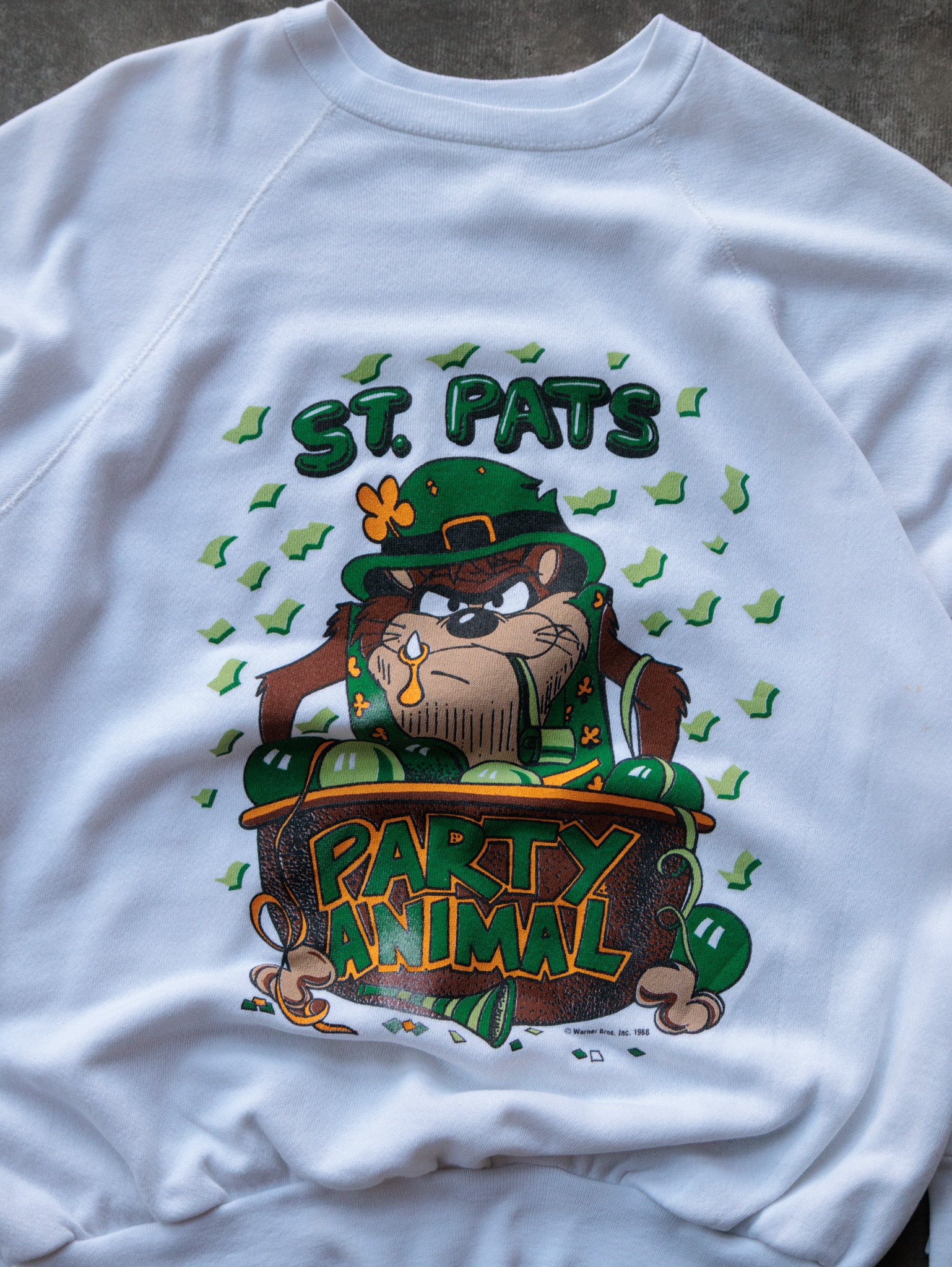 Vintage 90s White Looney Tunes Taz Sweatshirt (XL)