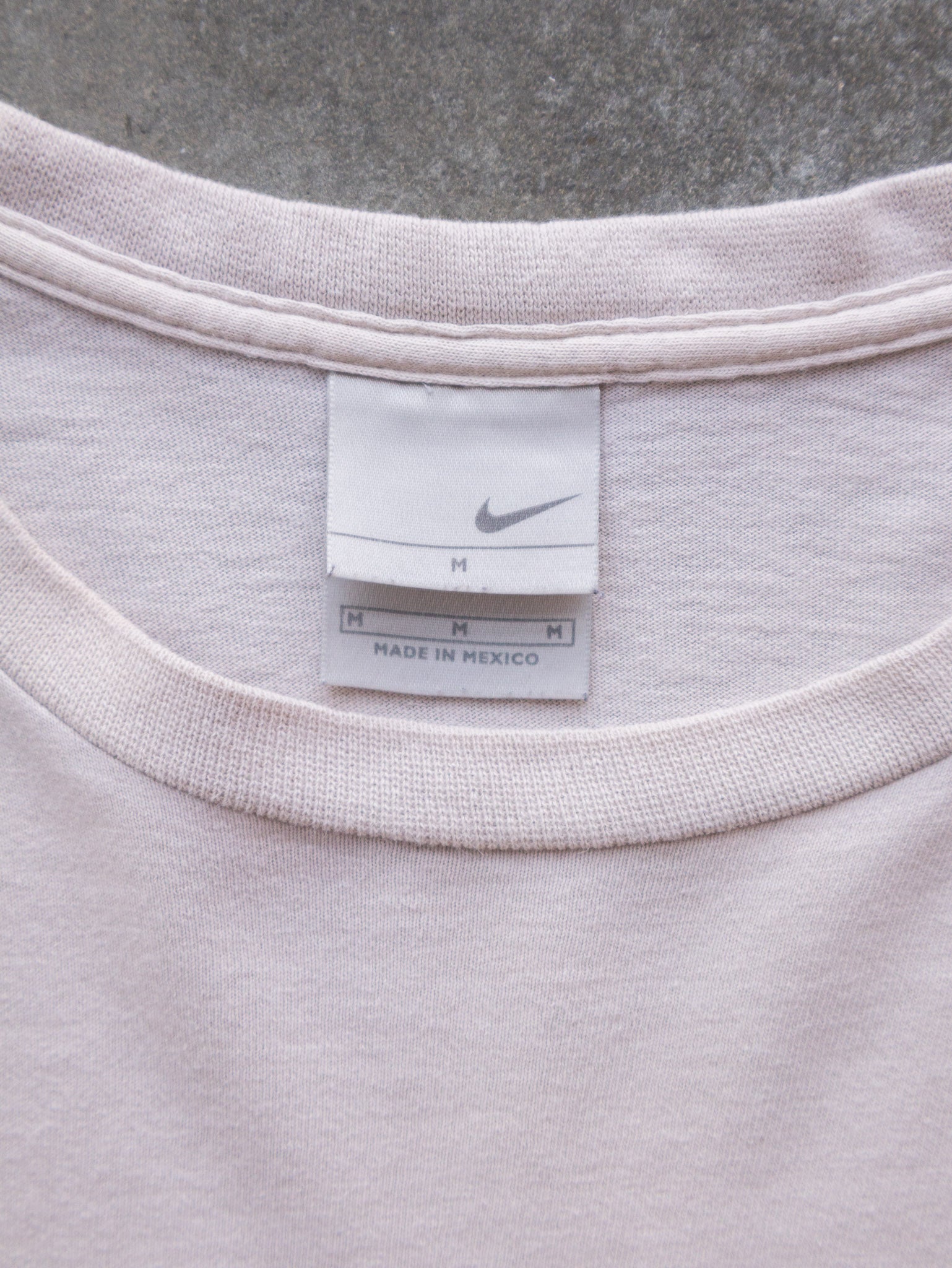 Vintage 00s Cream Nike Swoosh Tee (M)