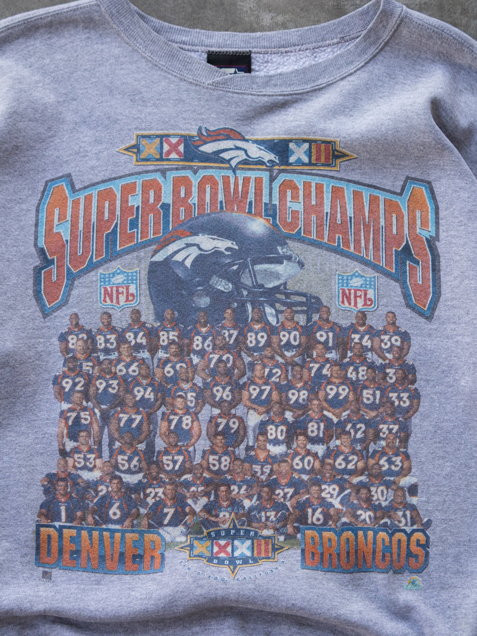 Vintage 1998 Starter Denver Broncos Super Bowl Champions Sweatshirt (XL)