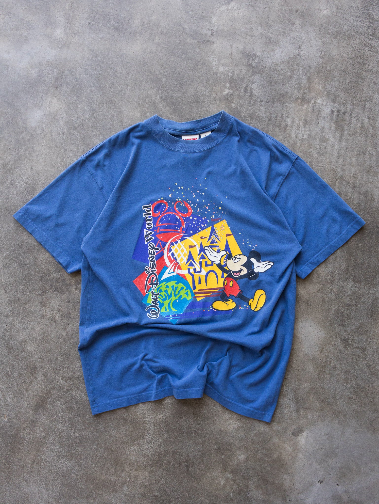 Vintage 00s Mickey Walt Disney World Tee (L)