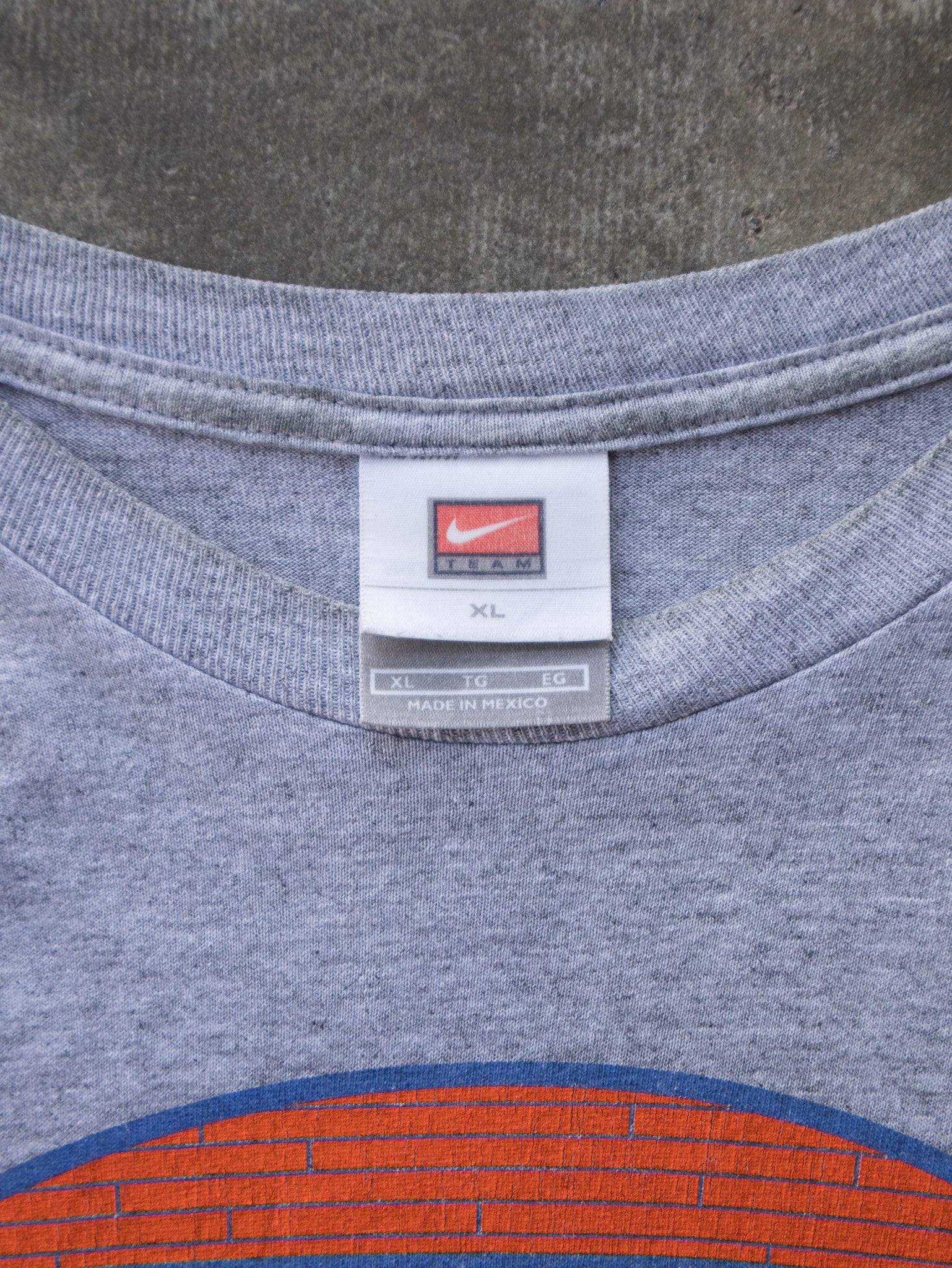 Vintage 00s Grey Nike Boise State Basketball Tee (XL)
