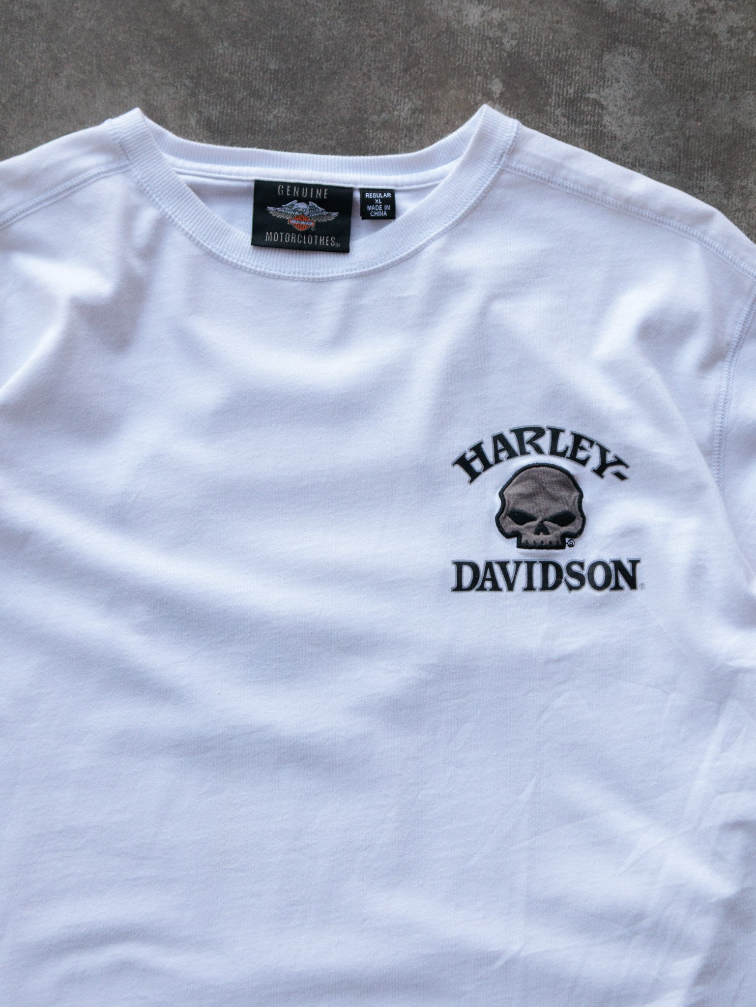Vintage White Harley-Davidson Skull Long Sleeve Tee (XL)