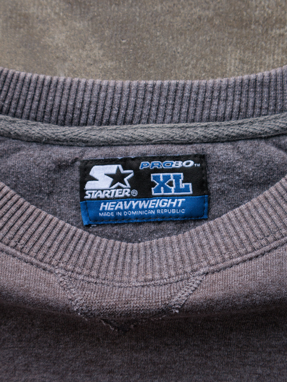 Vintage 00s Grey Starter Sweatshirt (XL)