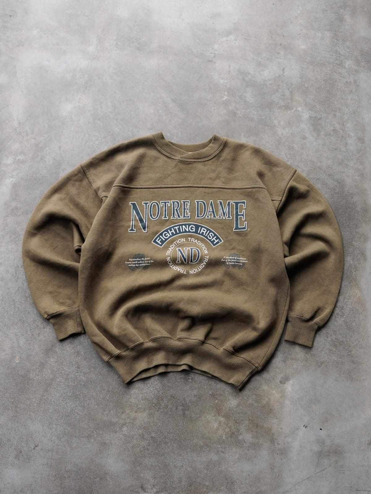 Vintage 90s Brown Notre Dame Fighting Irish Sweatshirt (M)