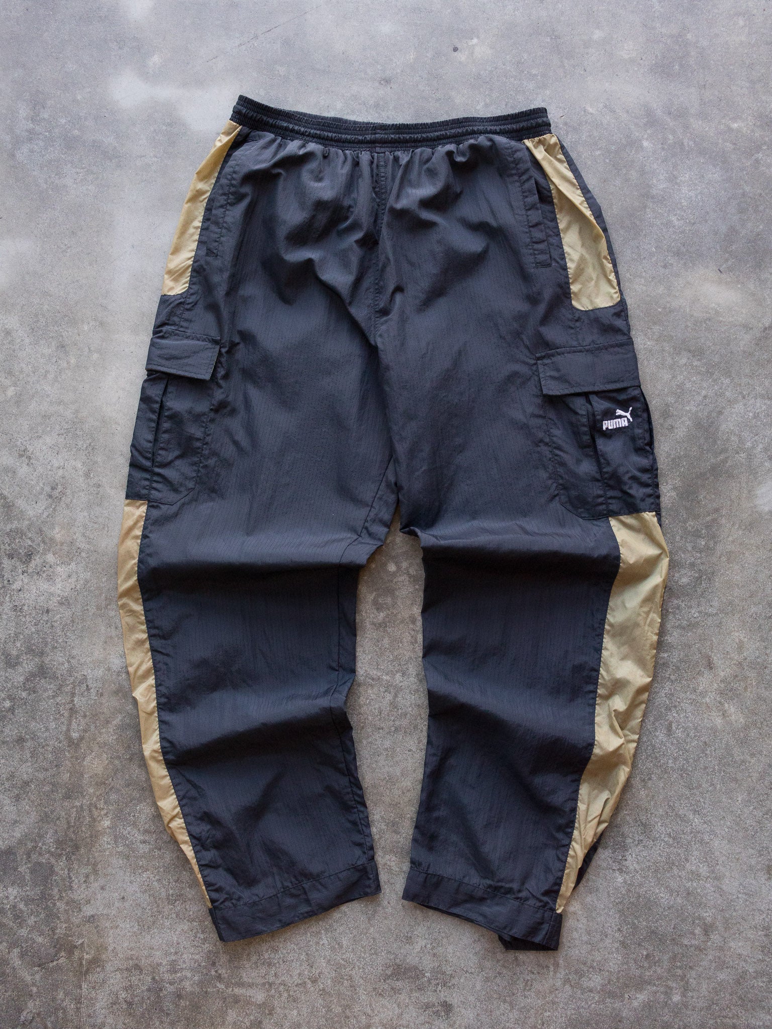 Vintage Black & Gold Puma Cargo Track Pants (XL)