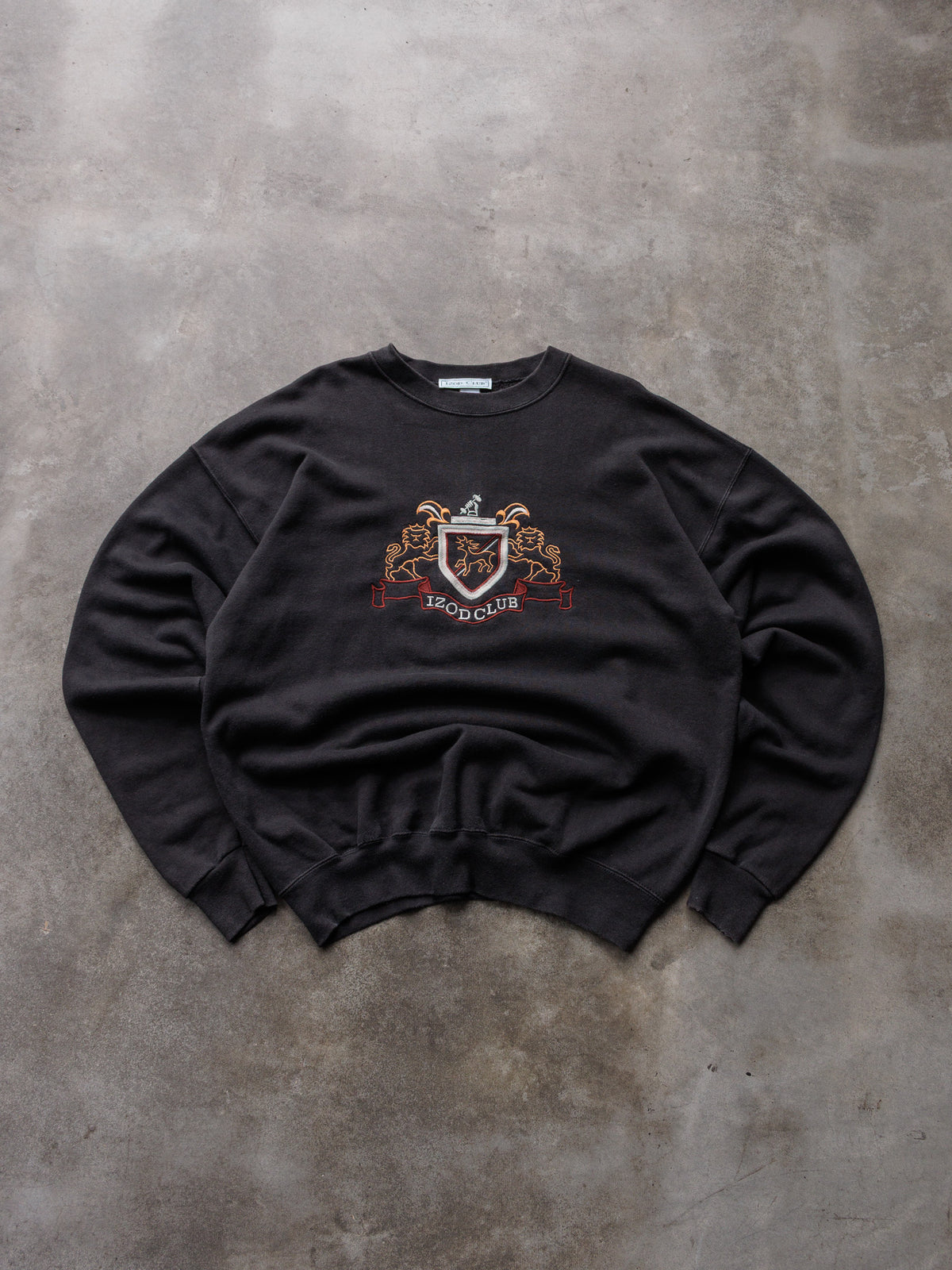 Vintage 90s Black Izod Club Crest Sweatshirt (2XL)