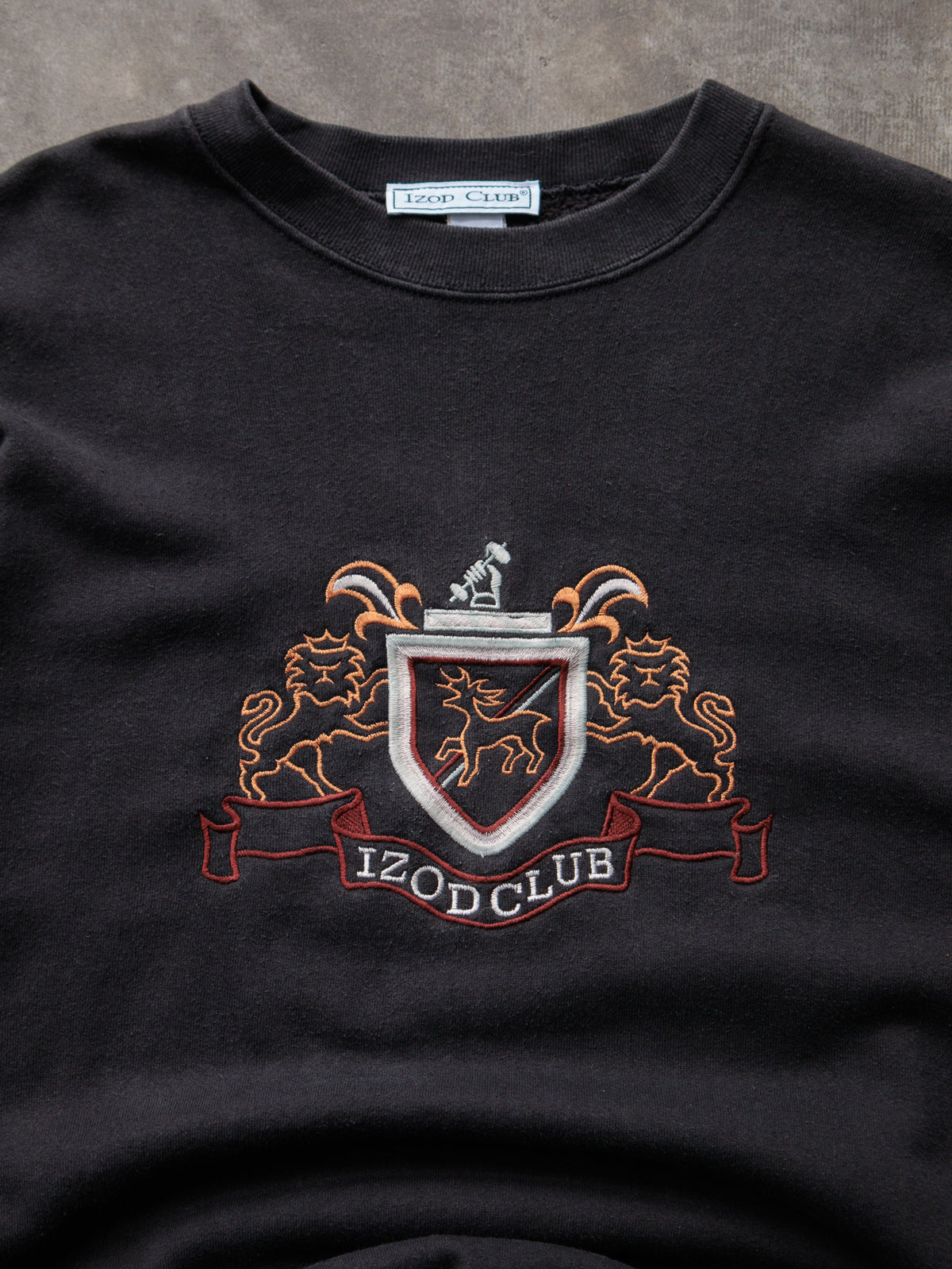 Vintage 90s Black Izod Club Crest Sweatshirt (2XL)