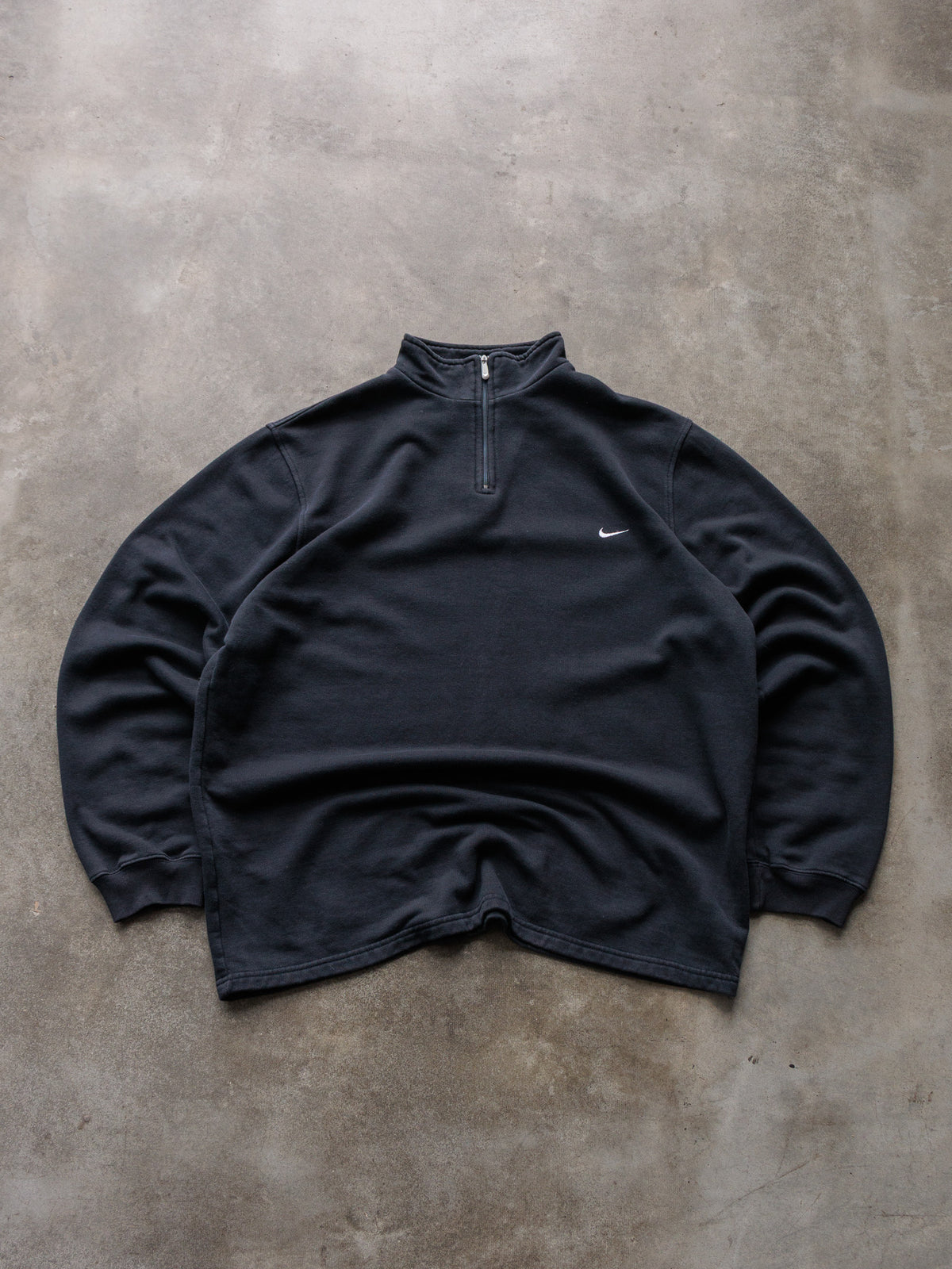 Vintage 00s Black Nike Quarter Zip (M)