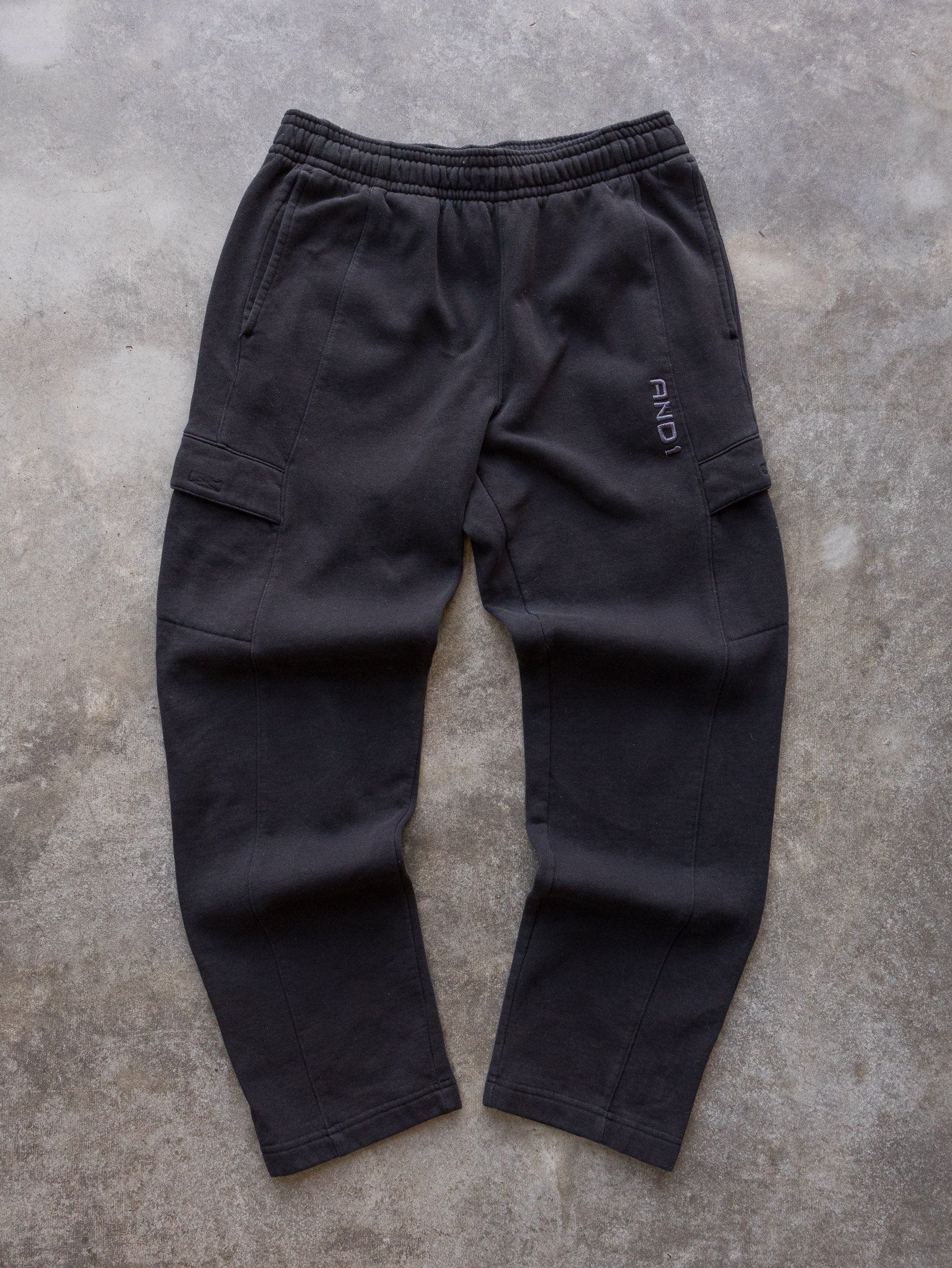 Vintage Black AND1 Cargo Sweatpants (M)