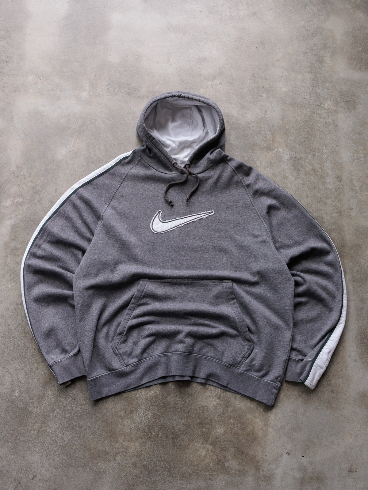 Vintage 00s Grey Nike Hoodie (XL)