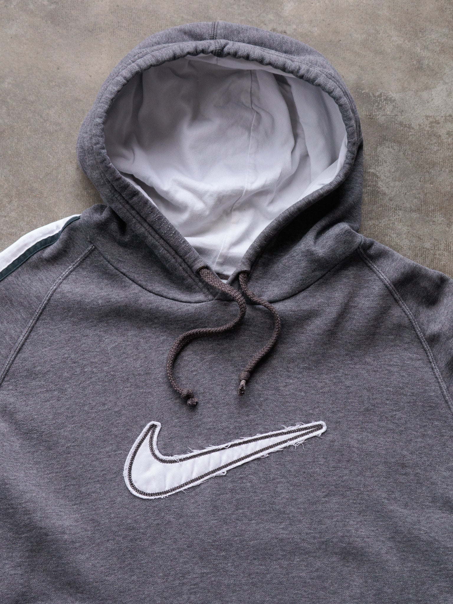 Vintage 00s Grey Nike Hoodie (XL)