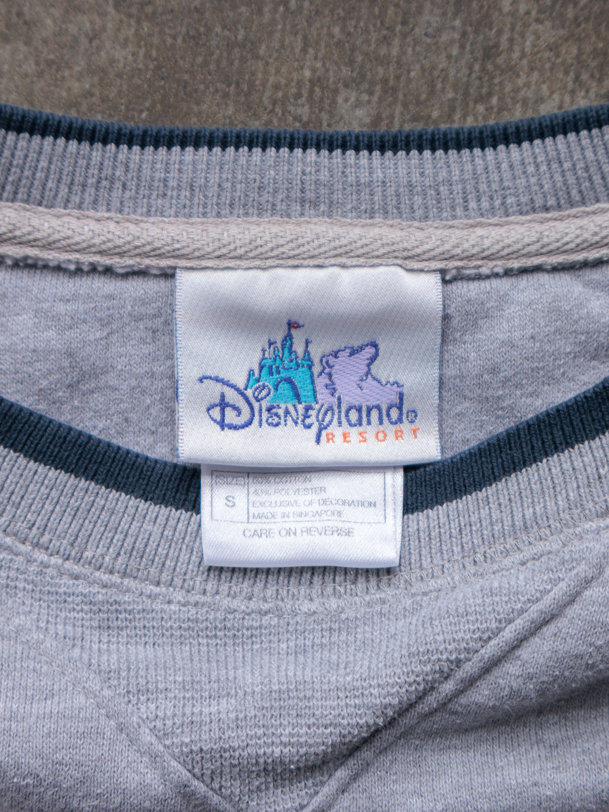 Vintage 00s Grey Disney Tigger Sweatshirt (S)