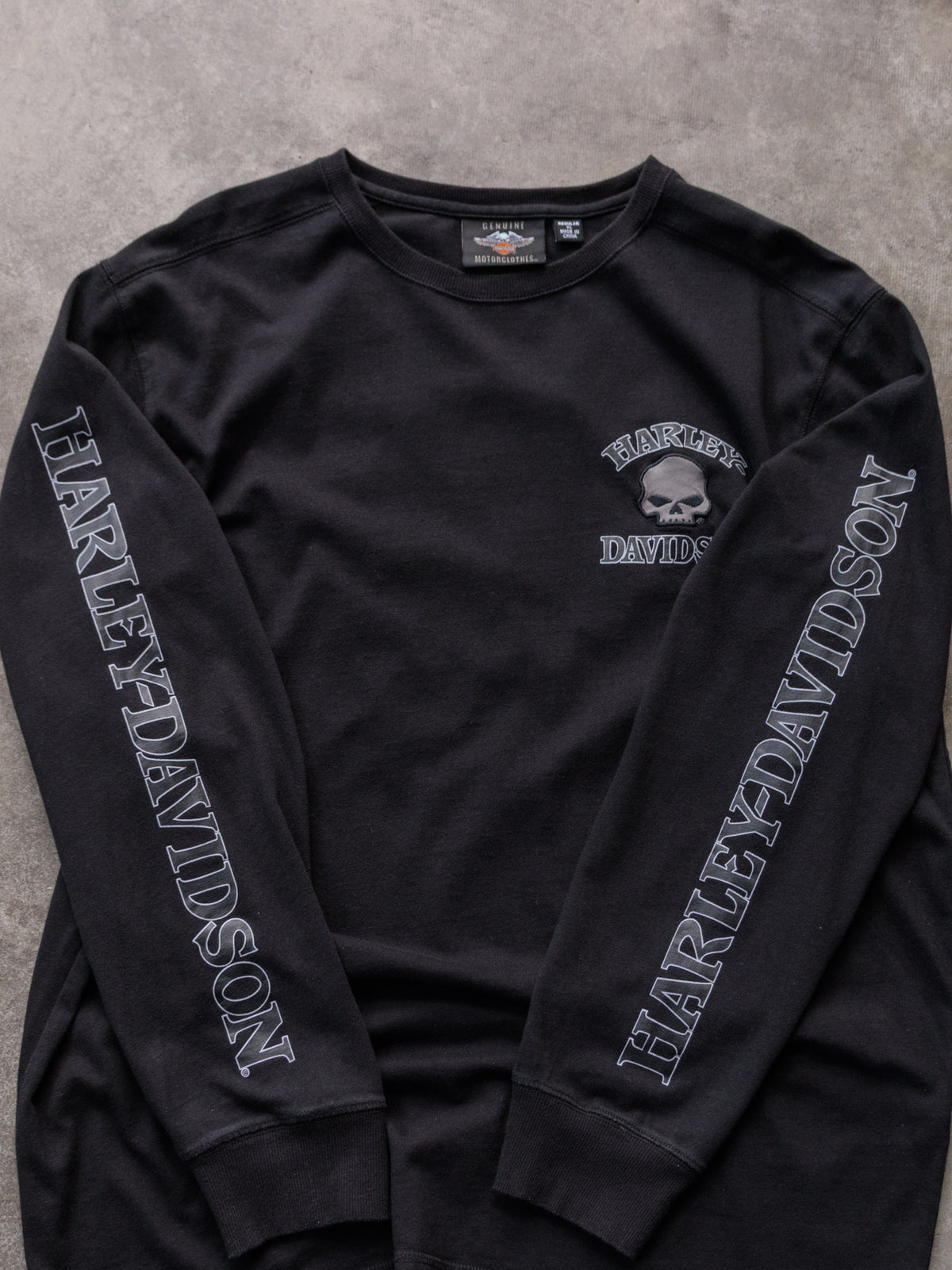 Vintage Black Harley-Davidson Skull Long Sleeve Tee (XL)