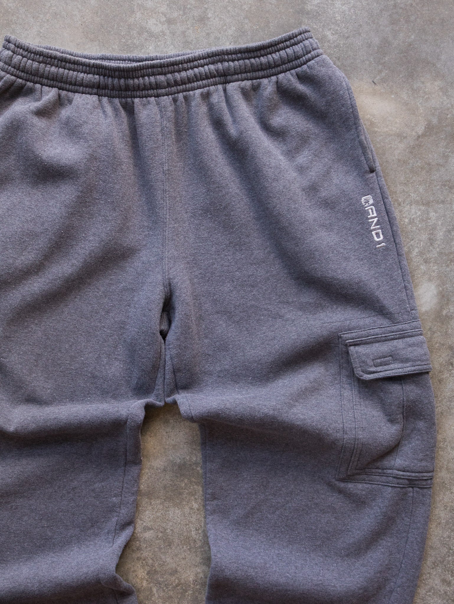 Vintage Grey AND1 Cargo Sweatpants (L)
