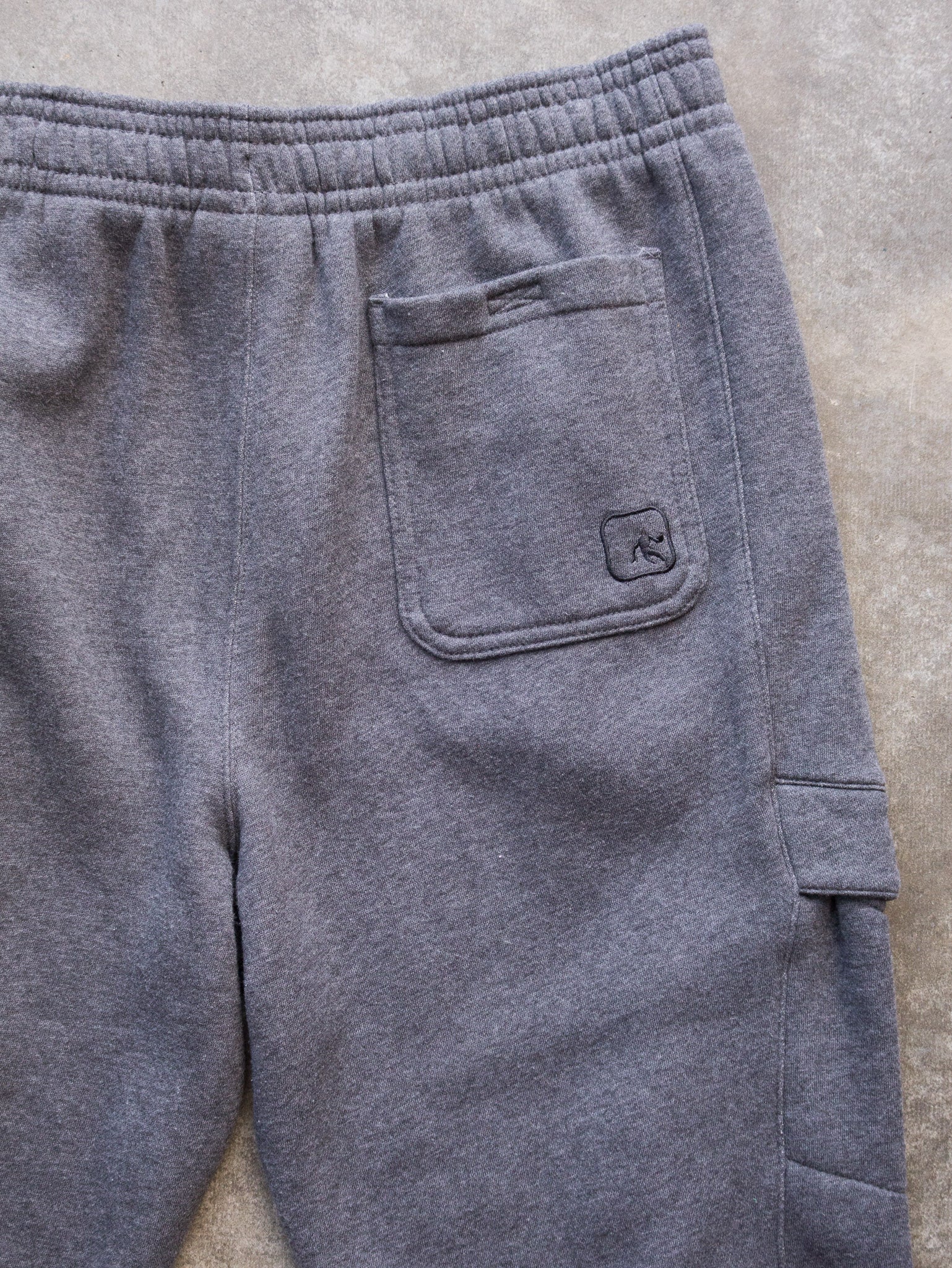 Vintage Grey AND1 Cargo Sweatpants (XL)