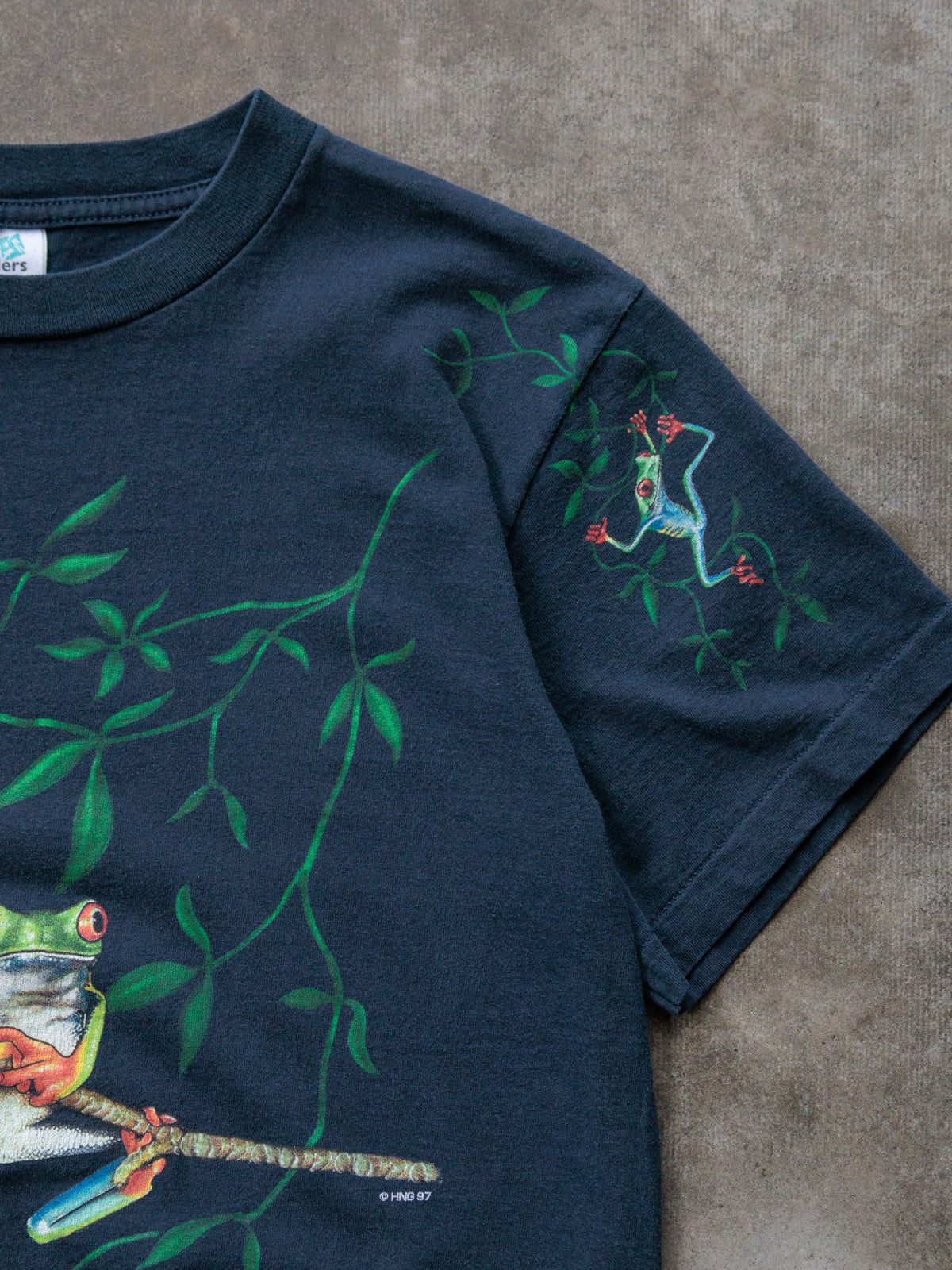 Vintage 90s Navy Natural Wonders Red-Eyed Tree Frog Tee (M)