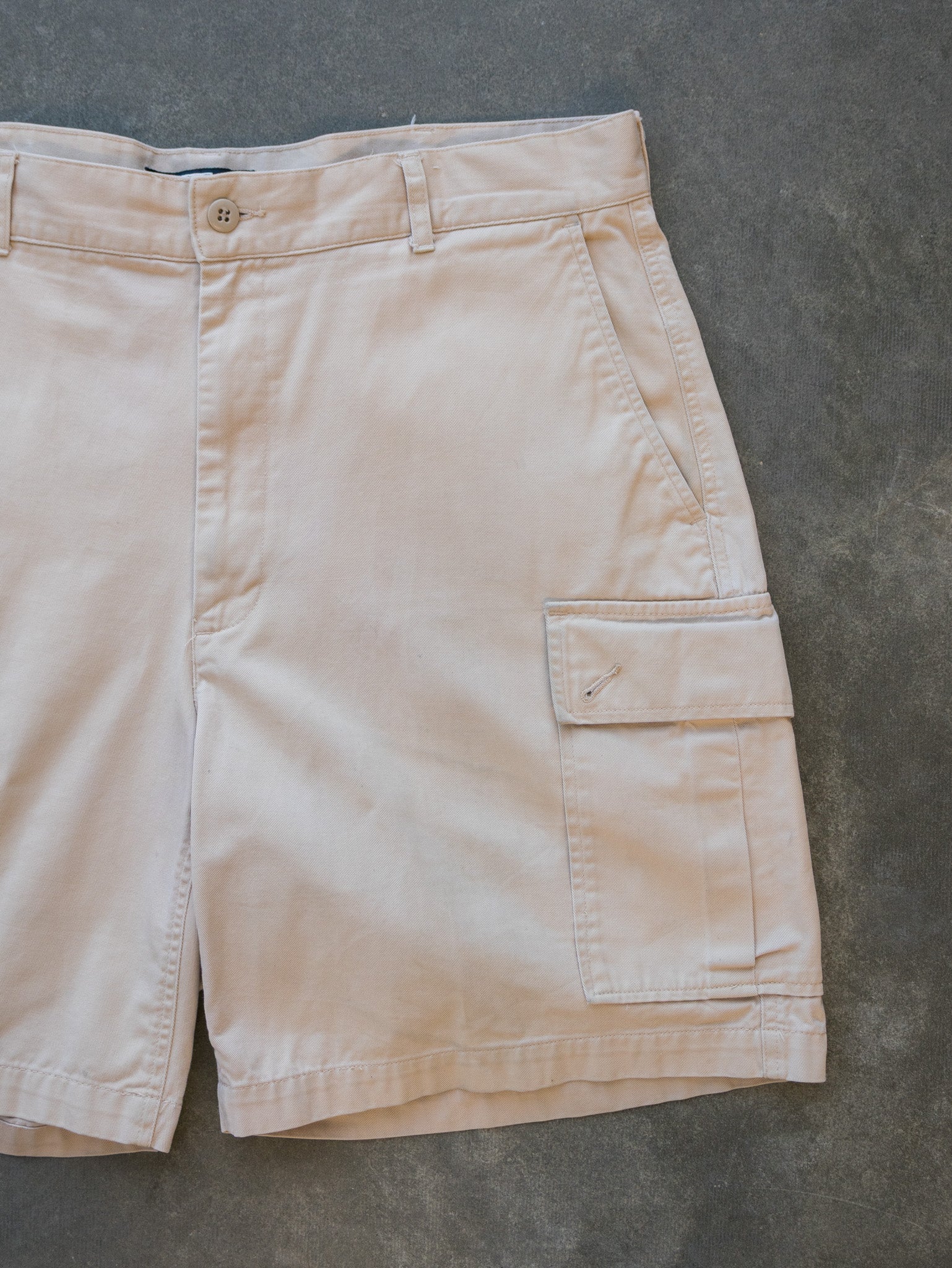 Vintage Beige Polo Ralph Lauren Cargo Shorts (W36)