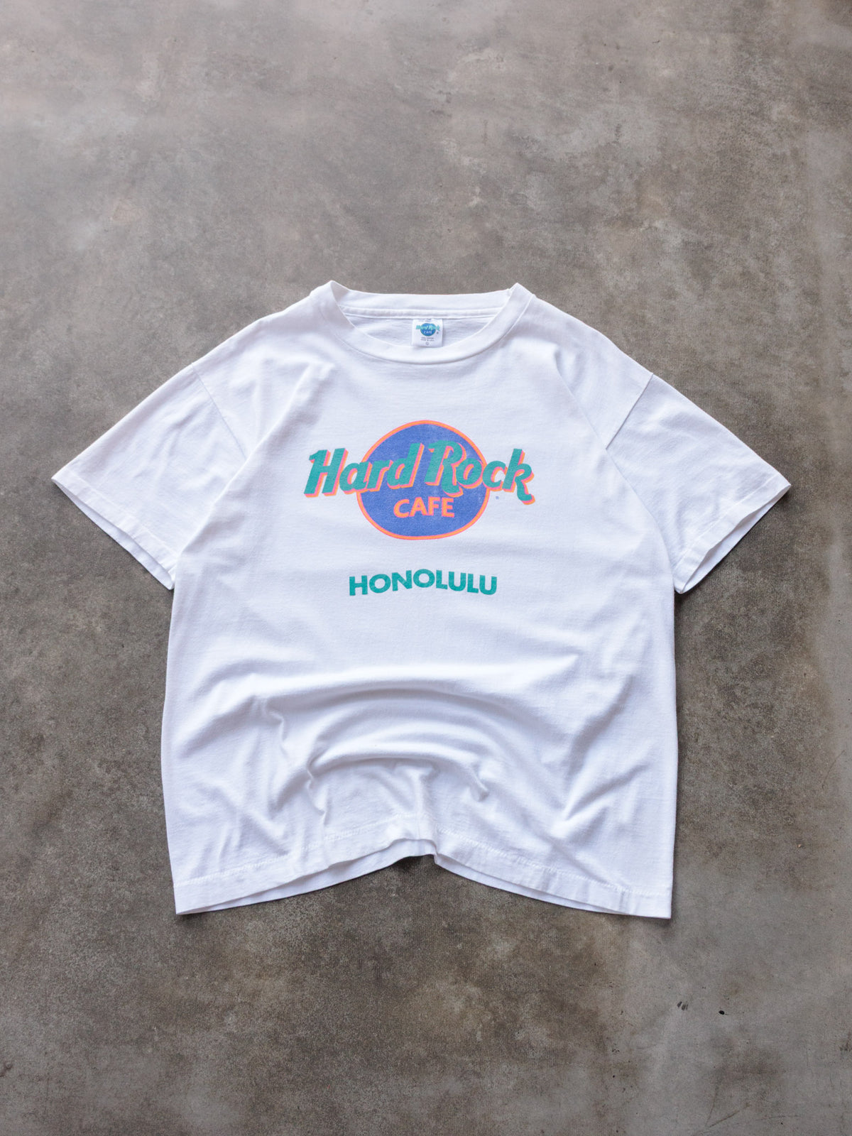 Vintage 90s White Hard Rock Cafe Honolulu Tee (L)