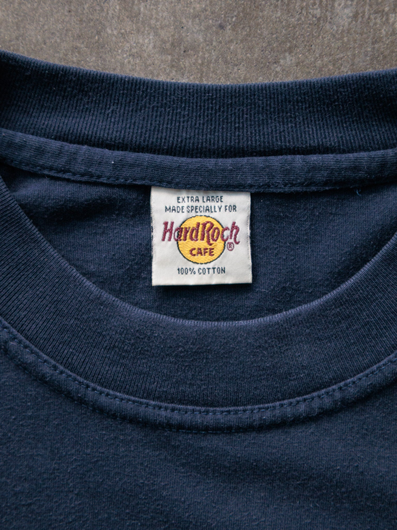 Vintage Navy Hard Rock Cafe Beijing Tee (XL)