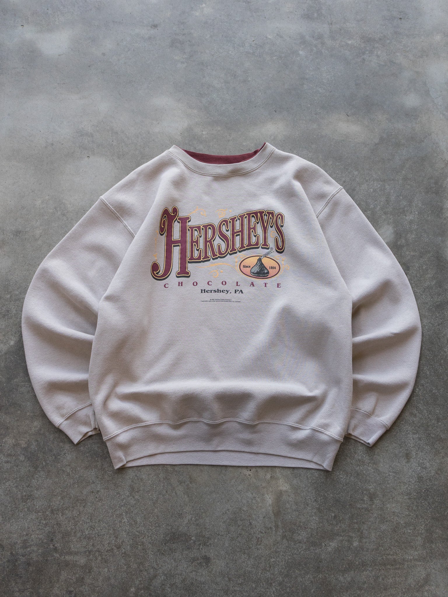 Vintage 1997 Hershey’s Chocolate Sweatshirt (XL)