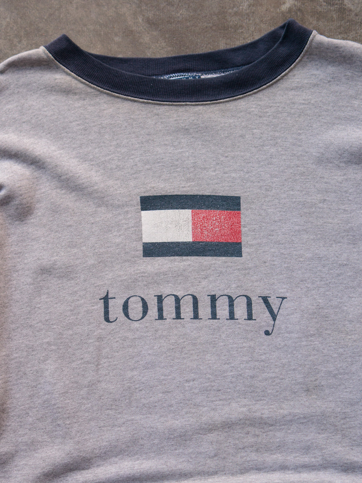 Vintage 90s Grey Tommy Hilfiger Sweatshirt (XL)
