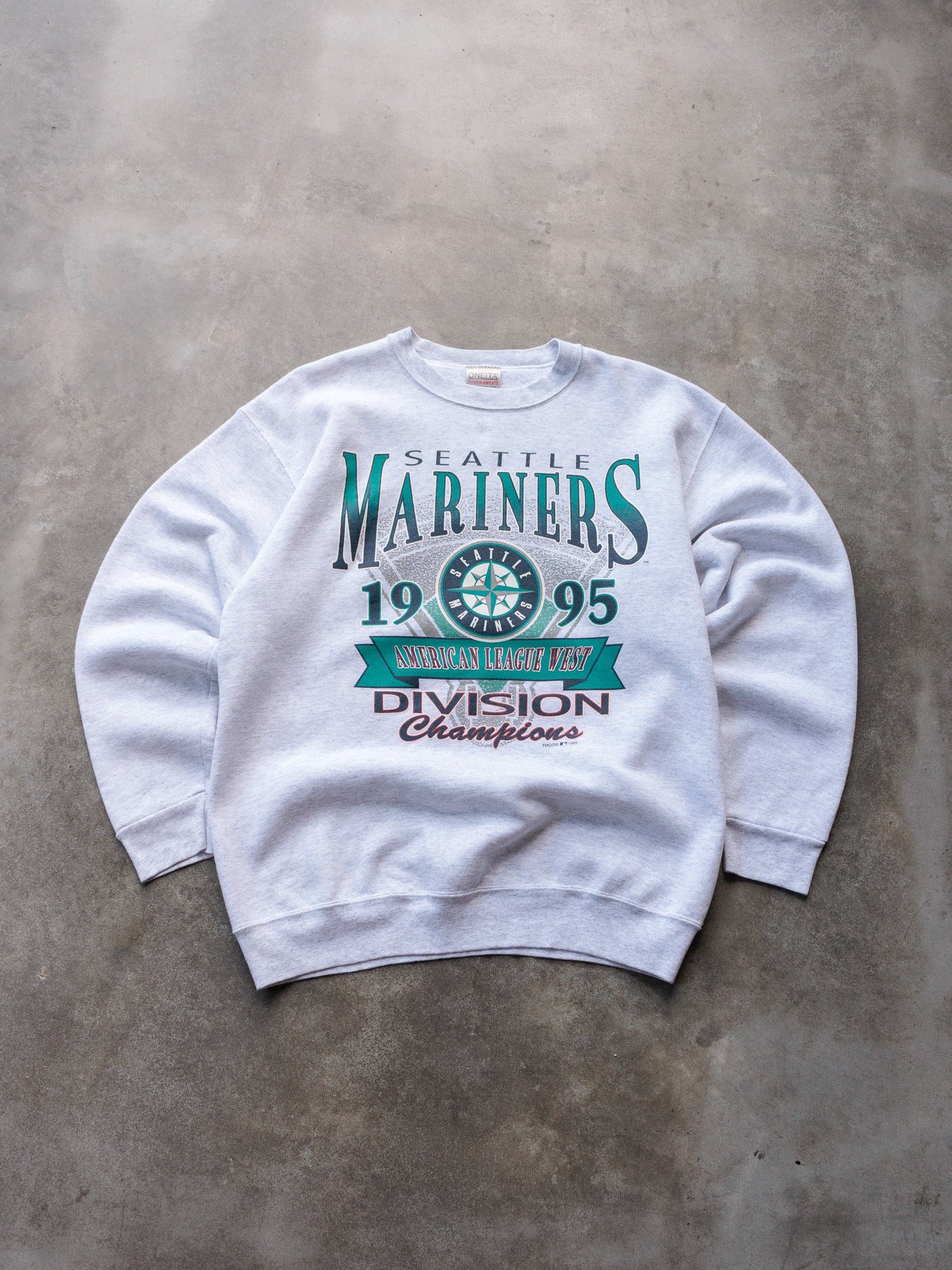 Vintage 1995 Grey Seattle Mariners Sweatshirt (L)