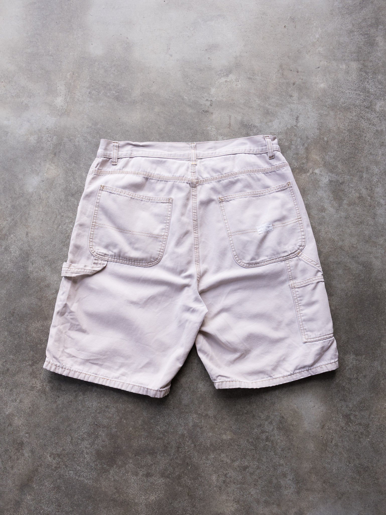 Vintage 00s Cream Gap Carpenter Shorts (W36)