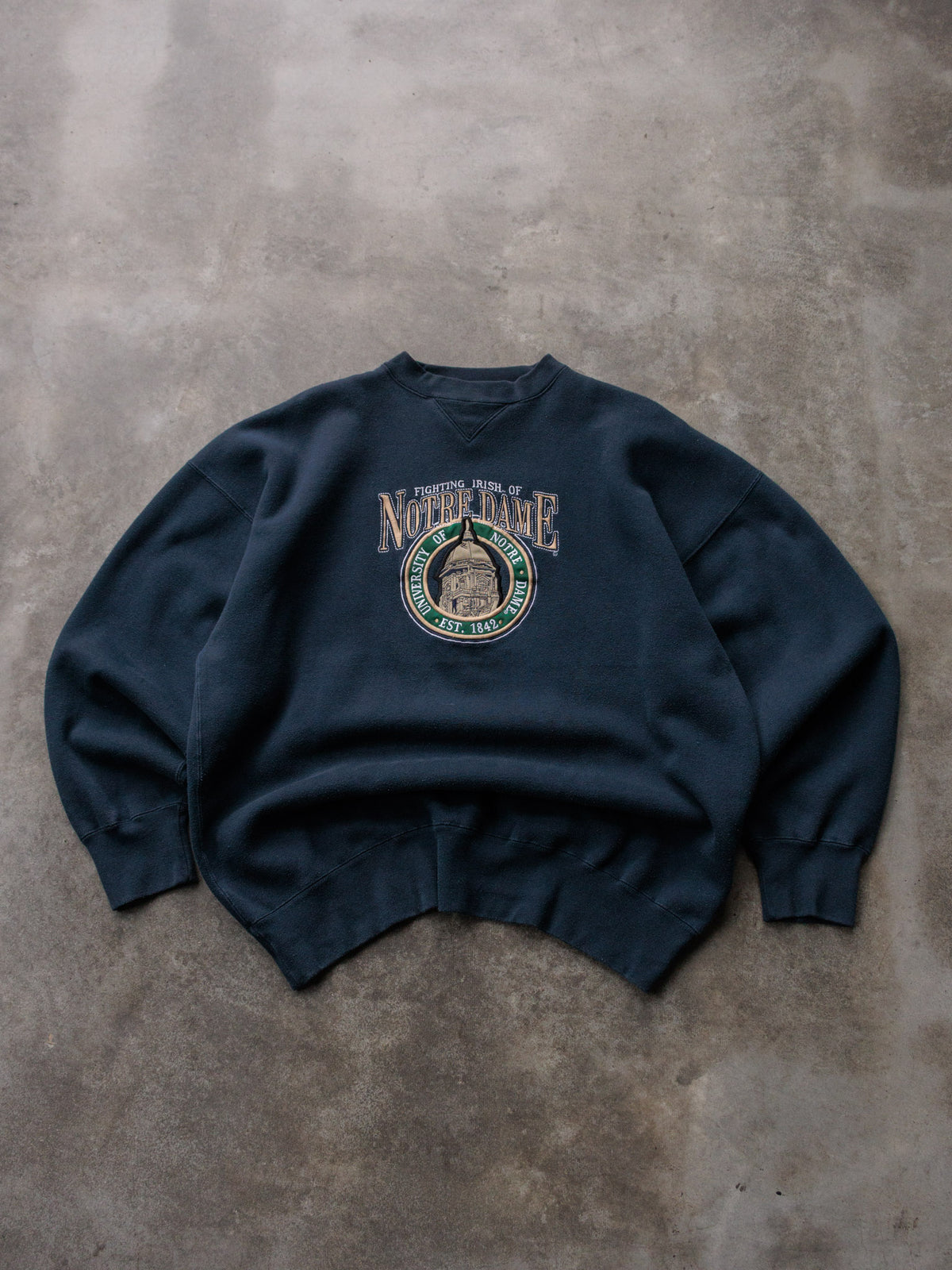 Vintage 00s Navy Notre Dame Fighting Irish Sweatshirt (2XL)