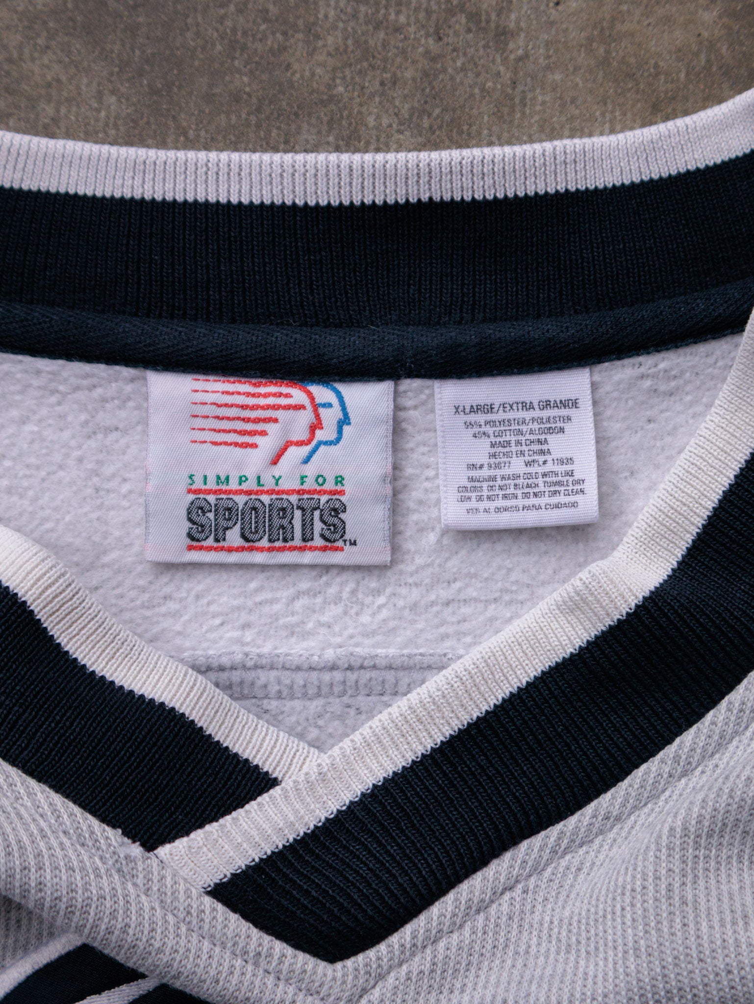 Vintage 90s Grey Penn State Colourblock V-Neck Sweatshirt (XL)