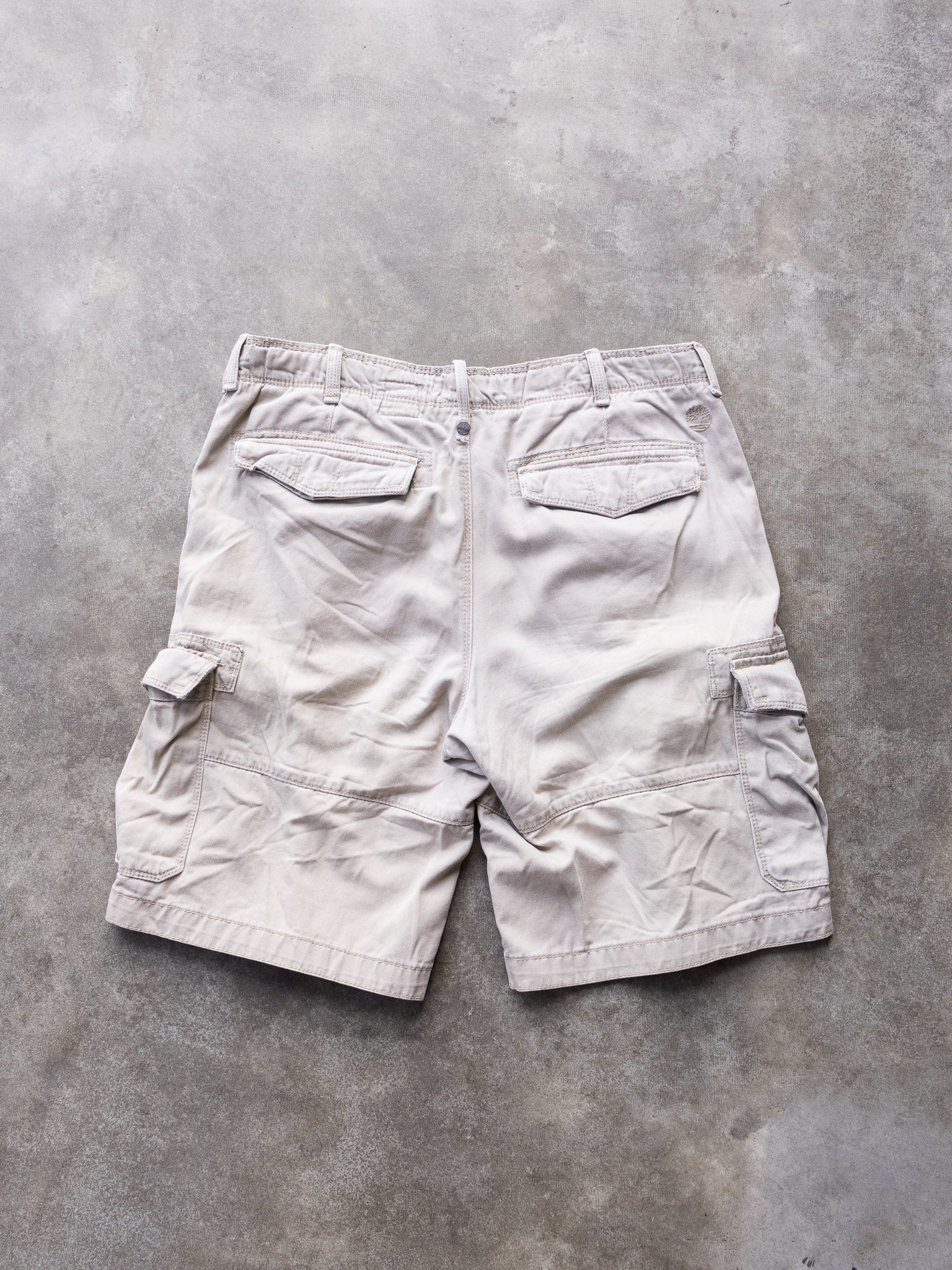Vintage 00s Beige Timberland Cargo Shorts (W34)