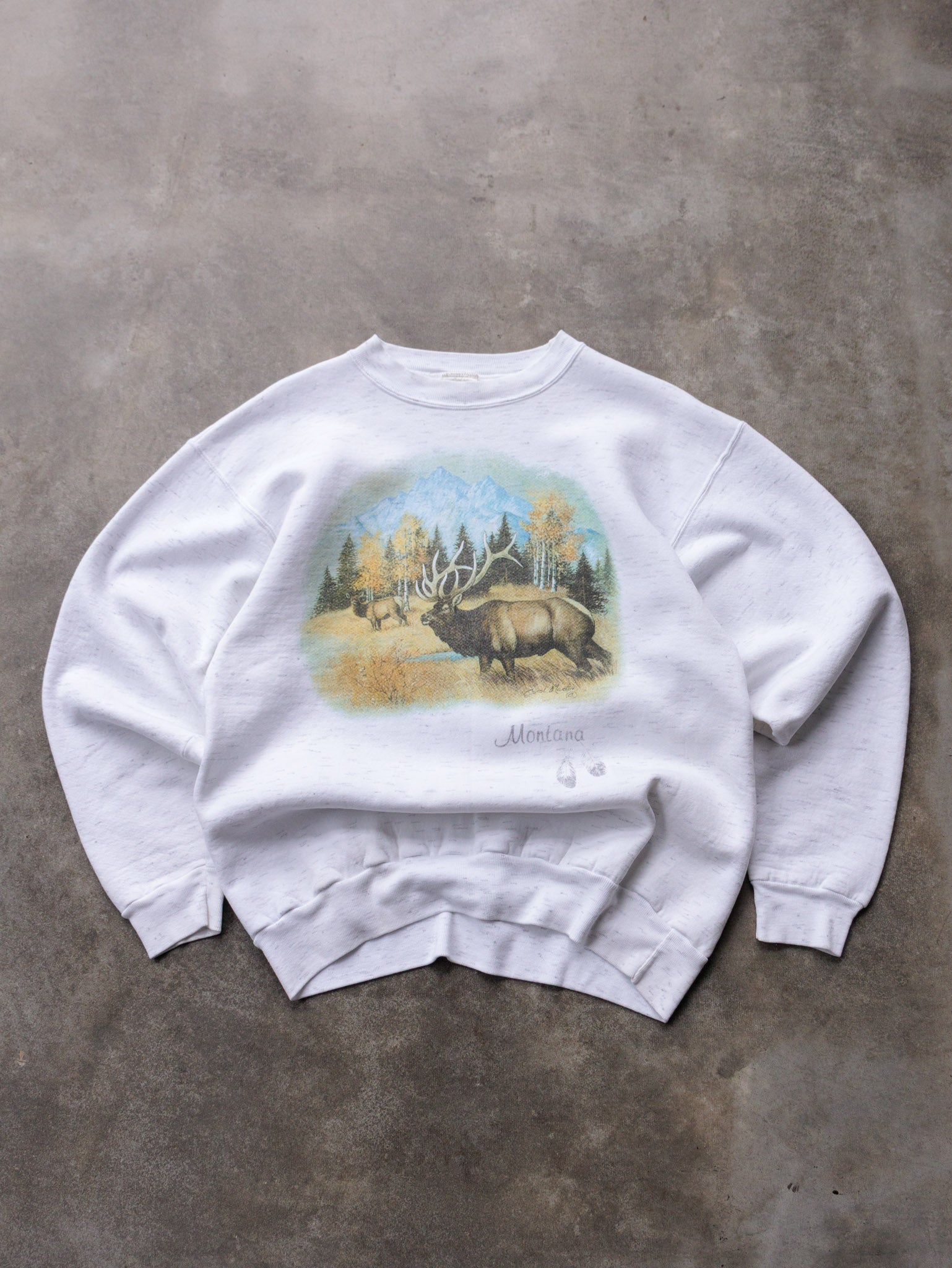Vintage 90s White Montana Elk Sweatshirt (L)