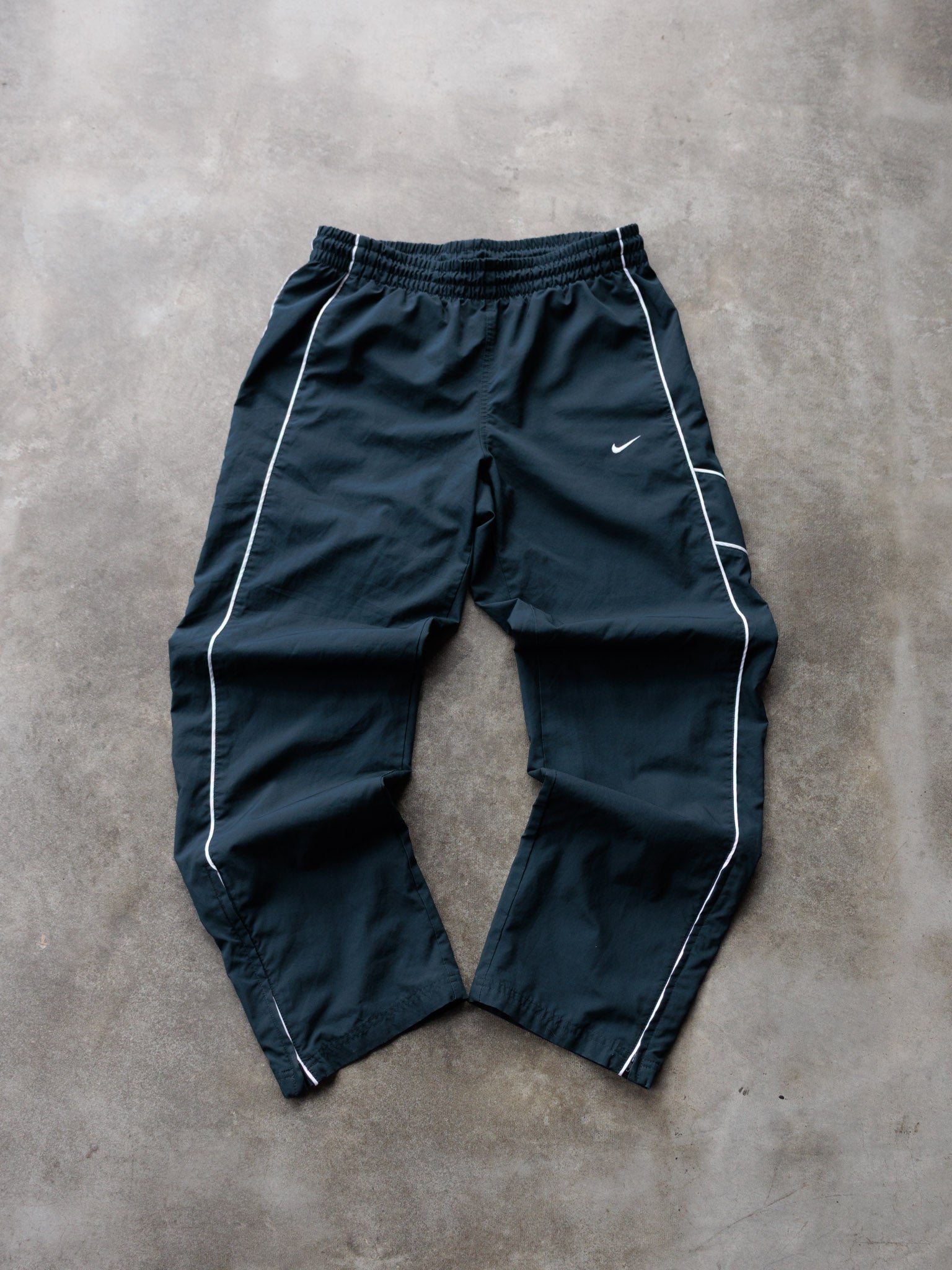 Vintage 00s Black Nike Track Pants (M)