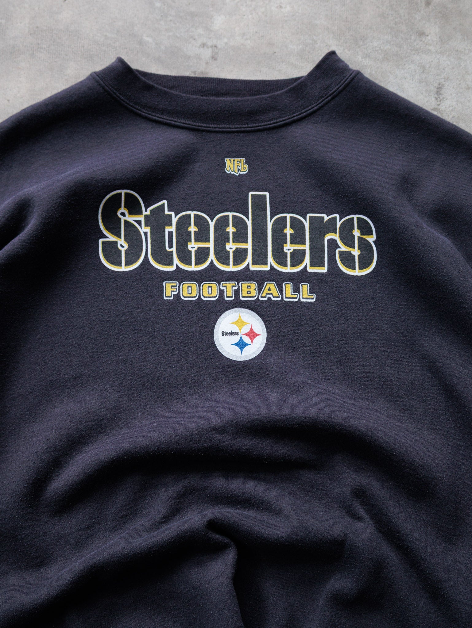 Vintage Black Pittsburgh Steelers Sweatshirt (XL)