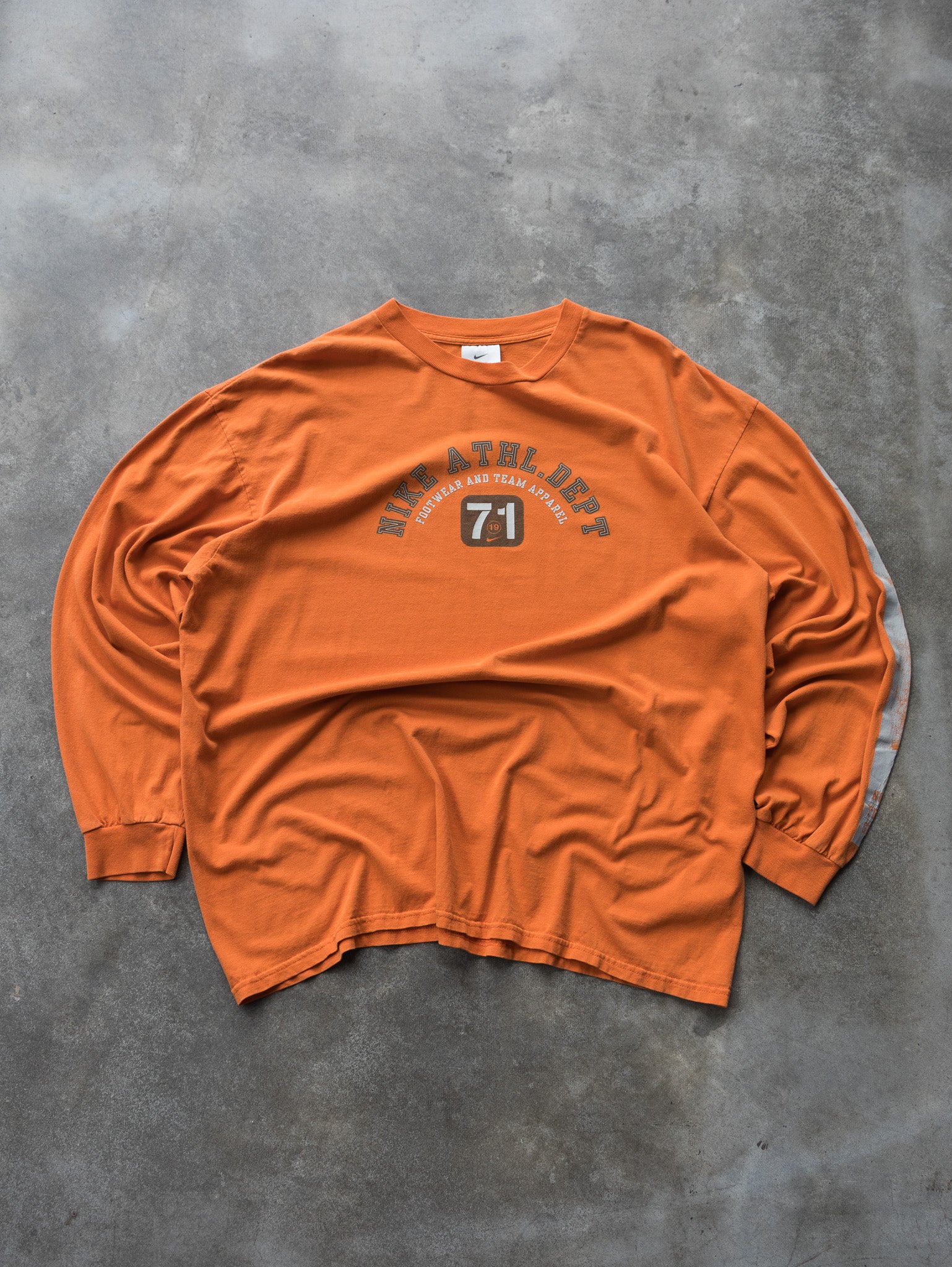 Vintage Orange Nike Long Sleeve (XL)