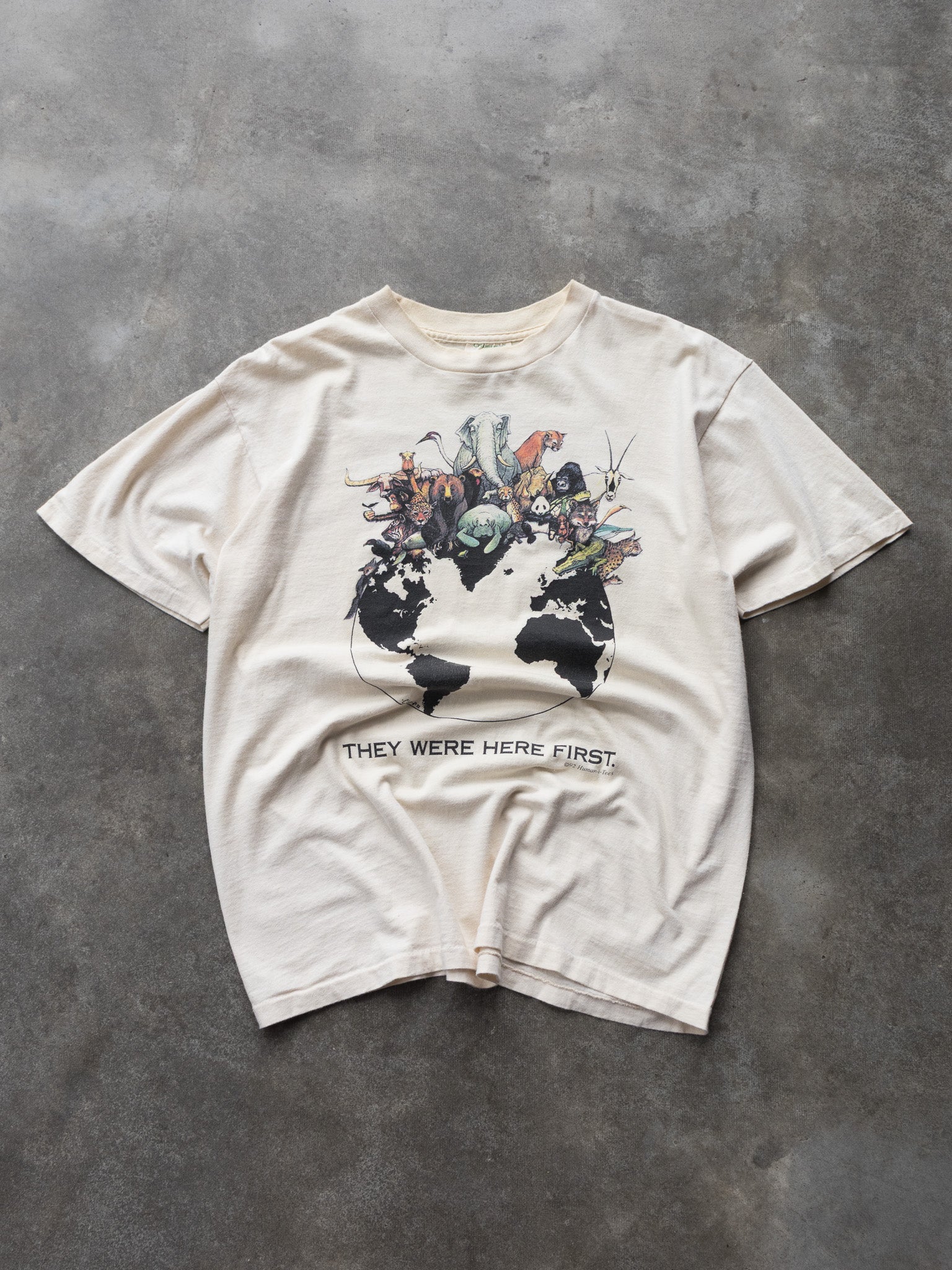 Vintage 1992 Planet Earth Wildlife Tee (L)