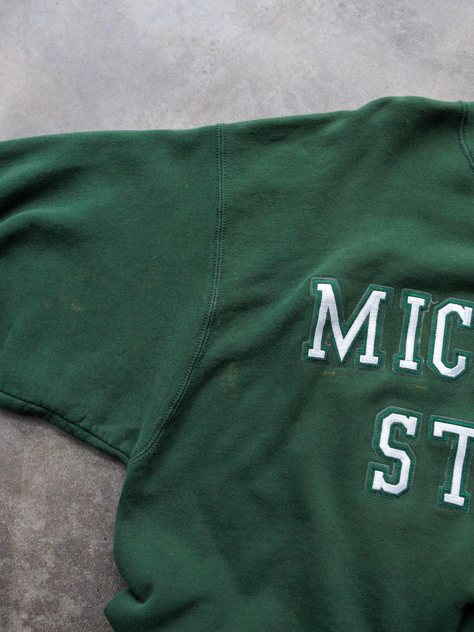 Vintage 90s Fruit of the Loom Michigan State Sweatshirt (2XL)